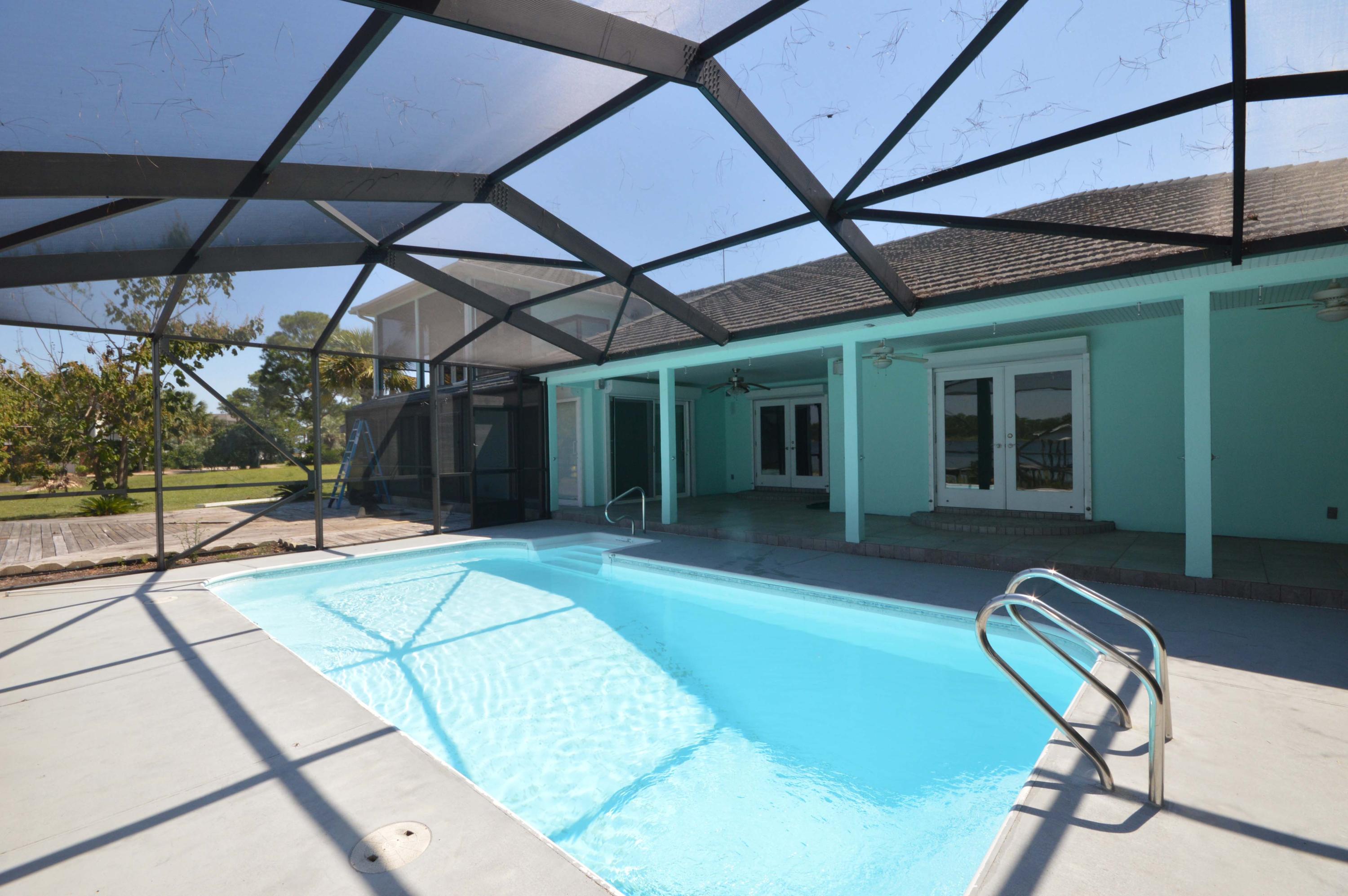 PETERSEN POINT - Residential