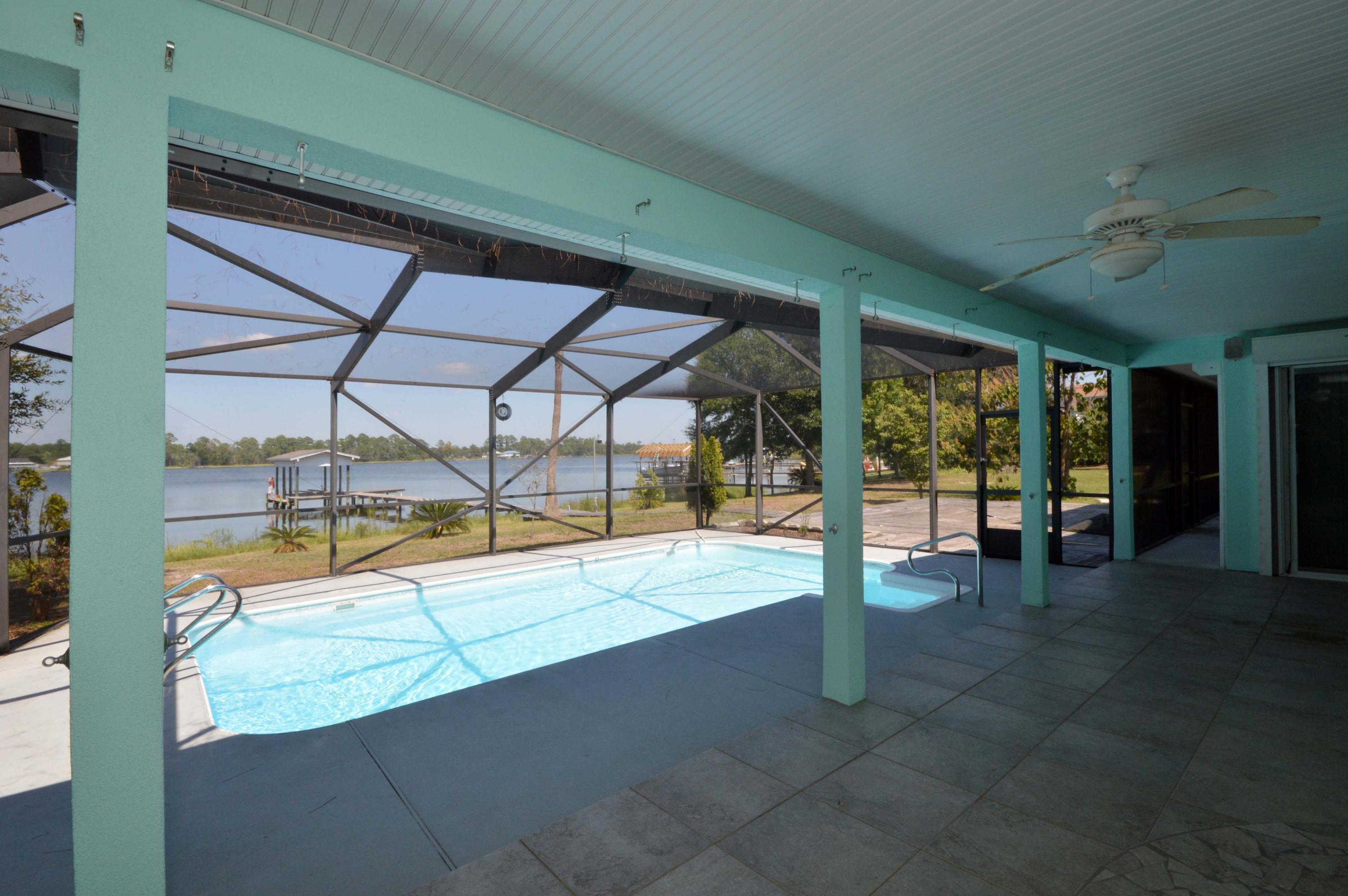 PETERSEN POINT - Residential