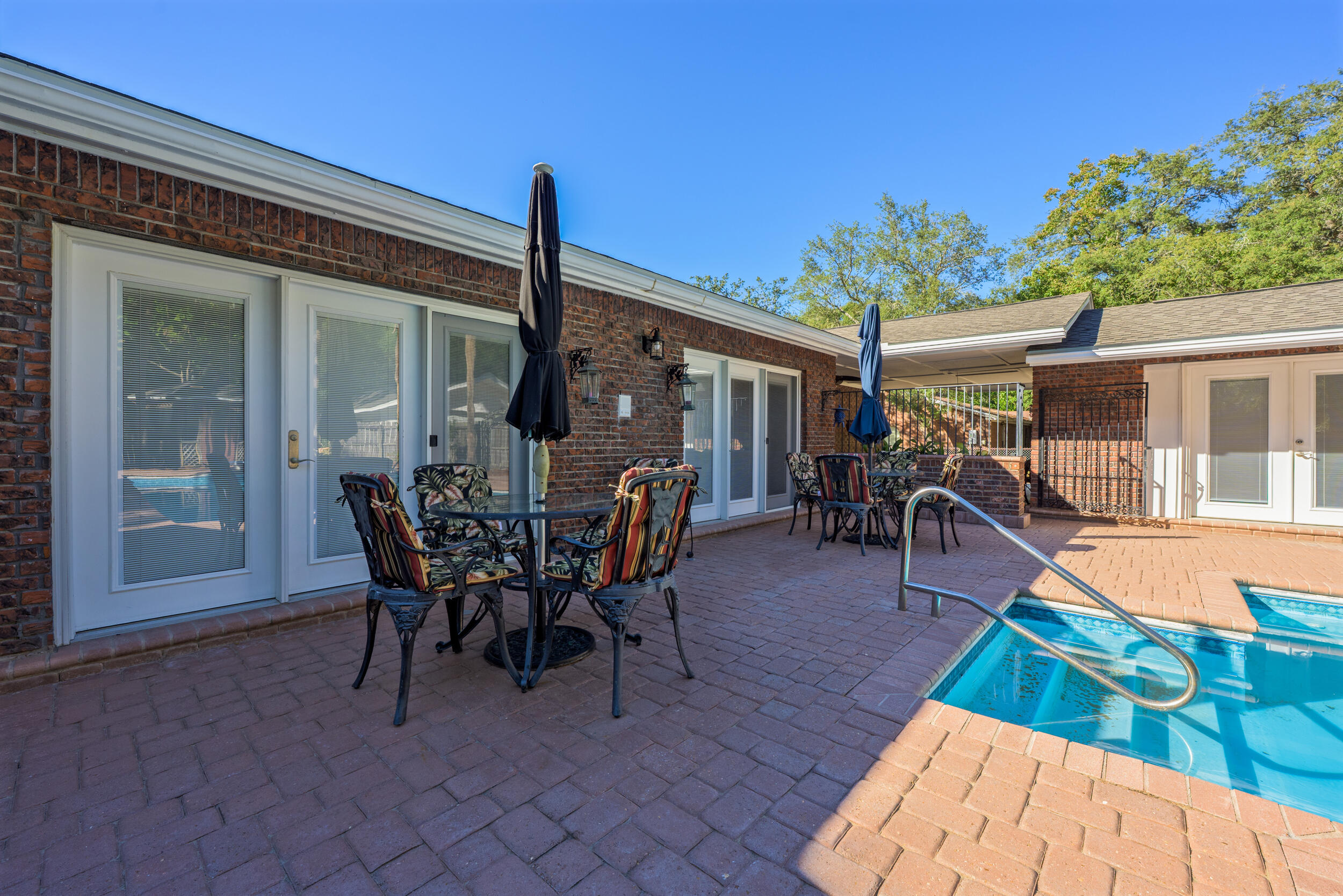 SEMINOLE - Residential