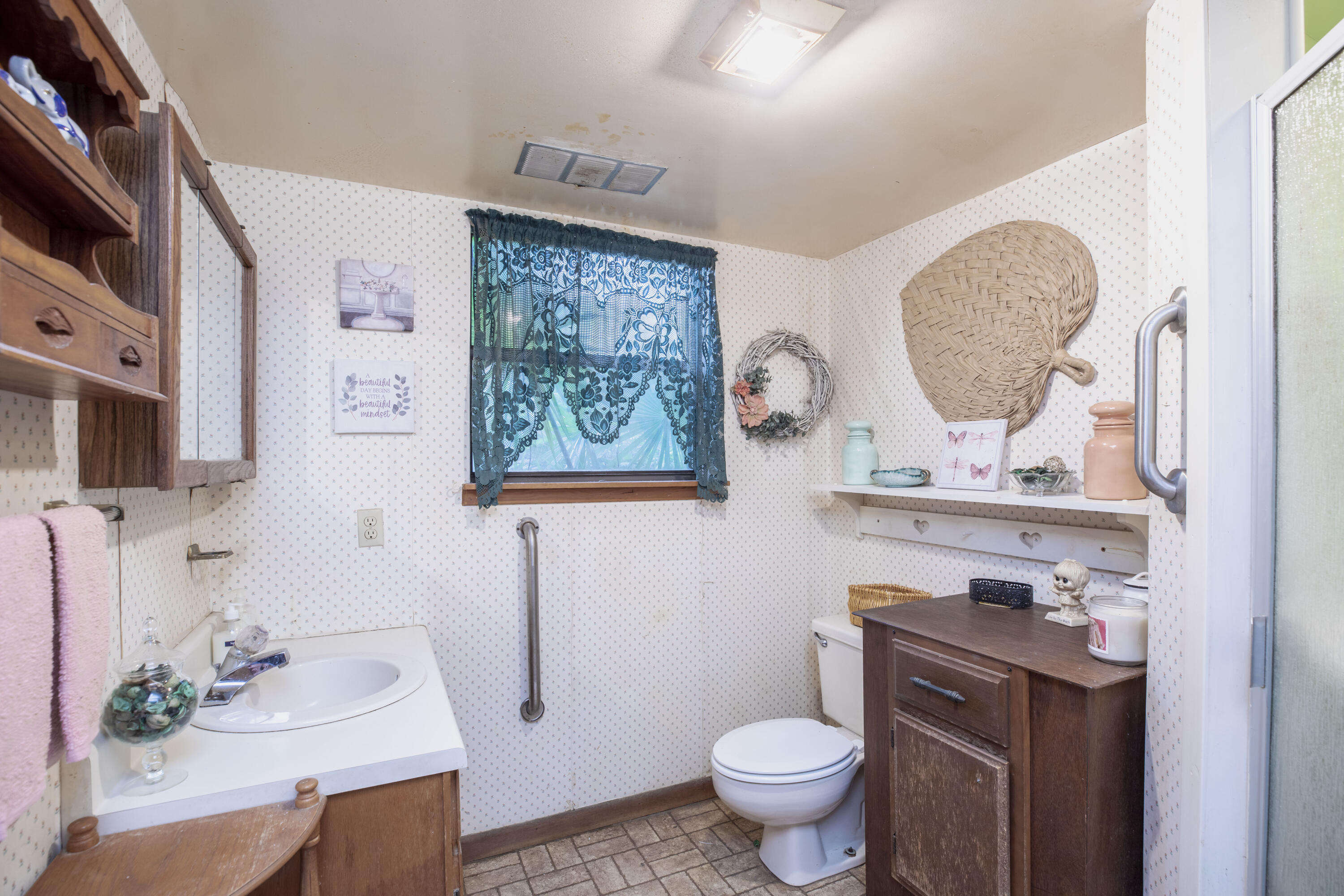 FLORIDA HEIGHTS - Residential