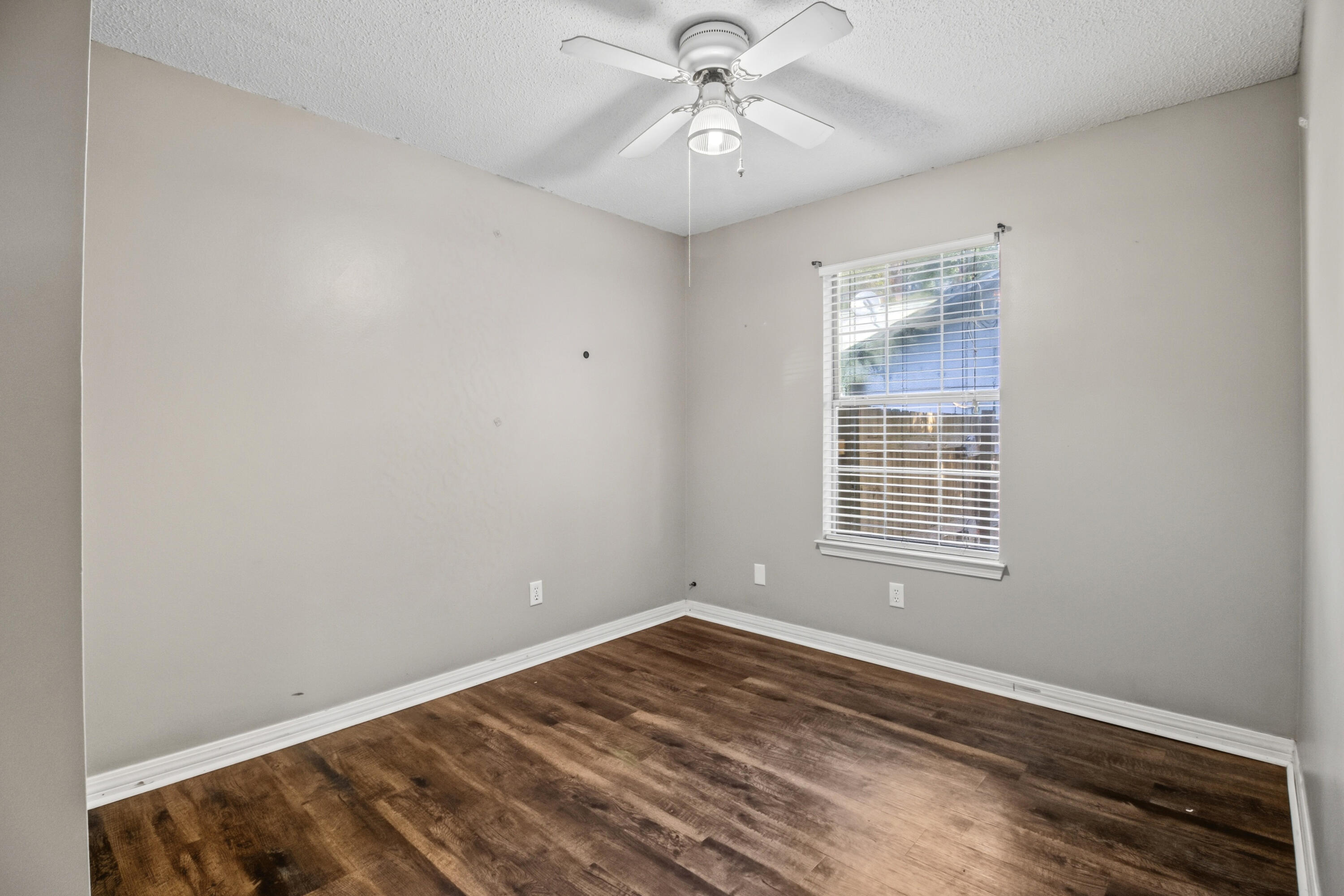 KINGS CROSSING PH 1 - Residential