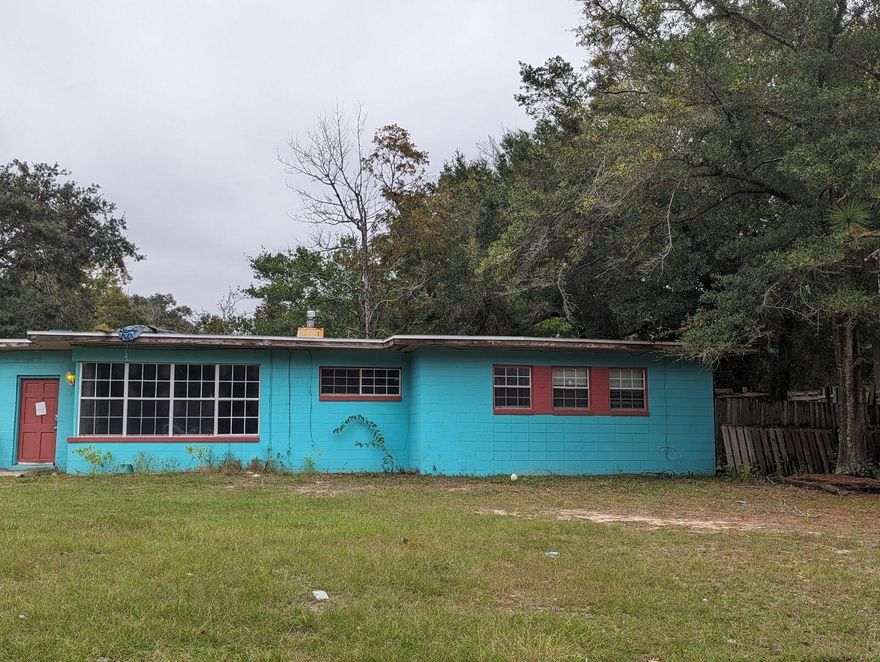 Great opportunity to renovate and make the property your own. Bring your best style and bring this Mid century modern home into the modern era. Some vision and knack this home would be amazing. 3 bedroom, 2 bathroom home on a large corner lot!