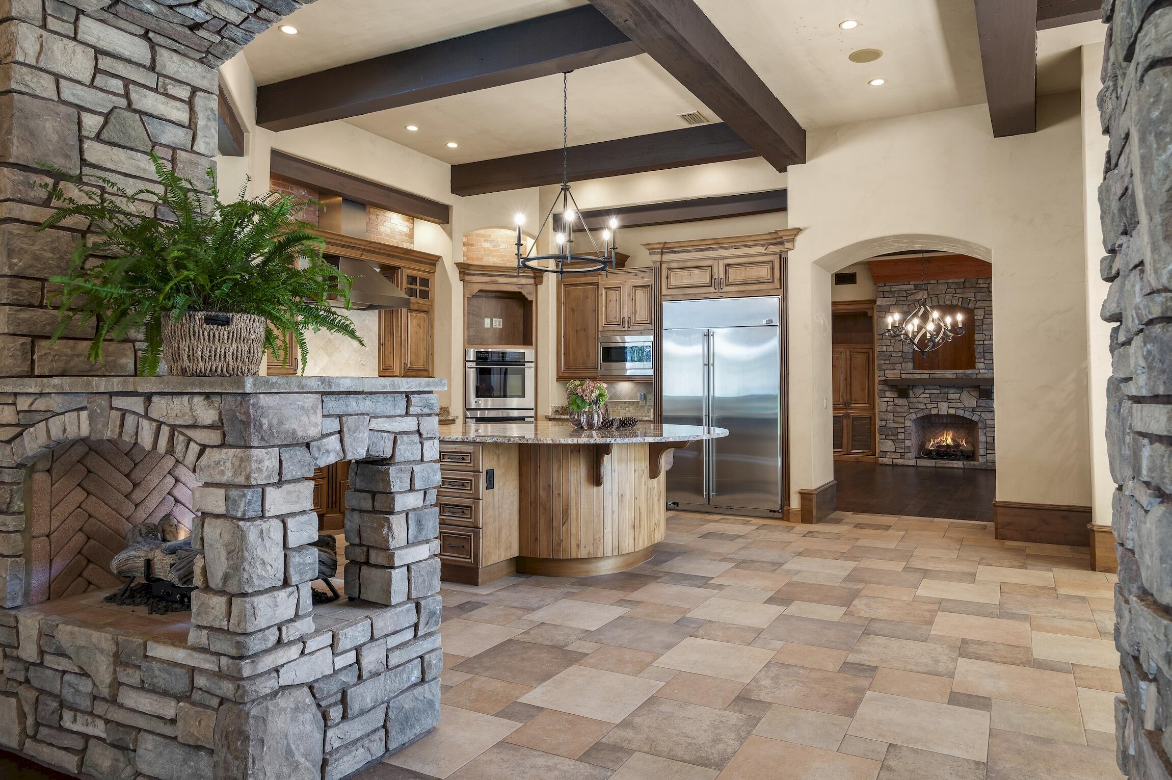 BURNT PINE - Residential