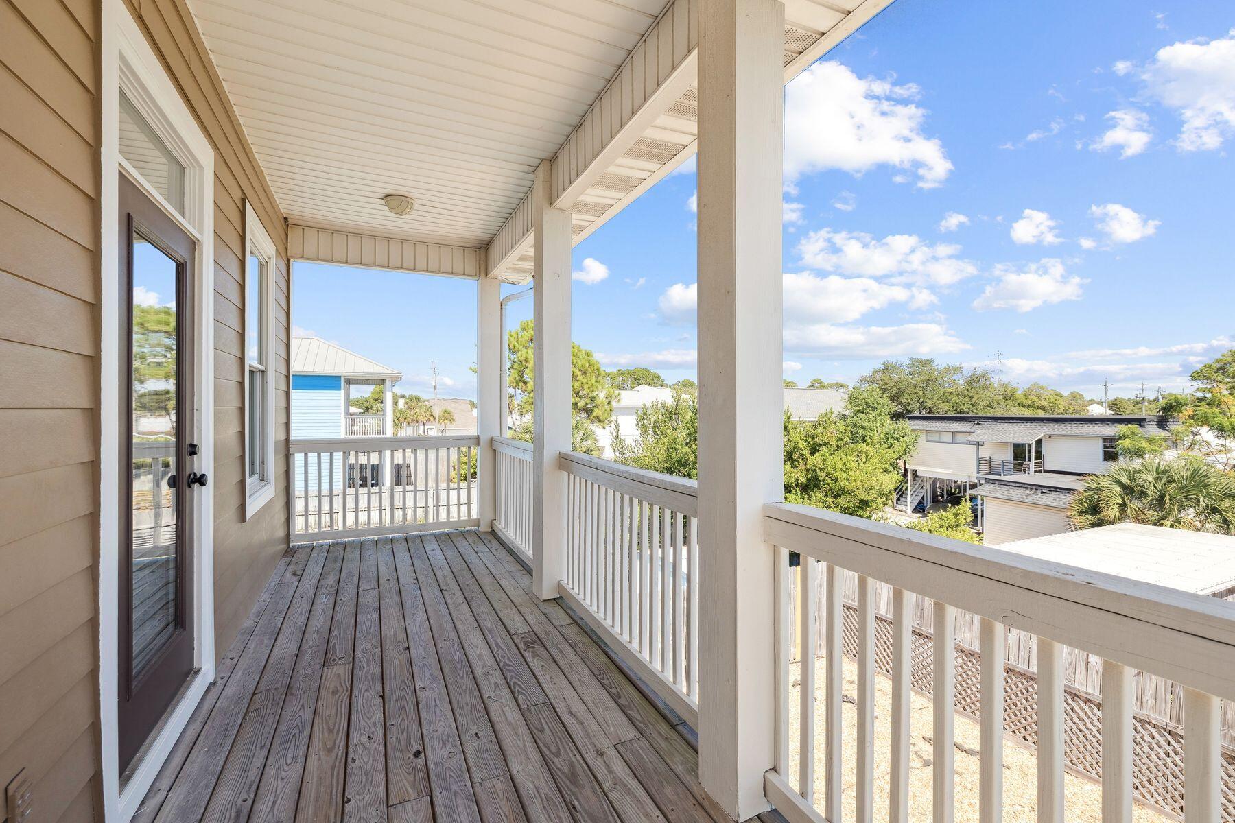 HOLIDAY BEACH UNIT 03 - Residential