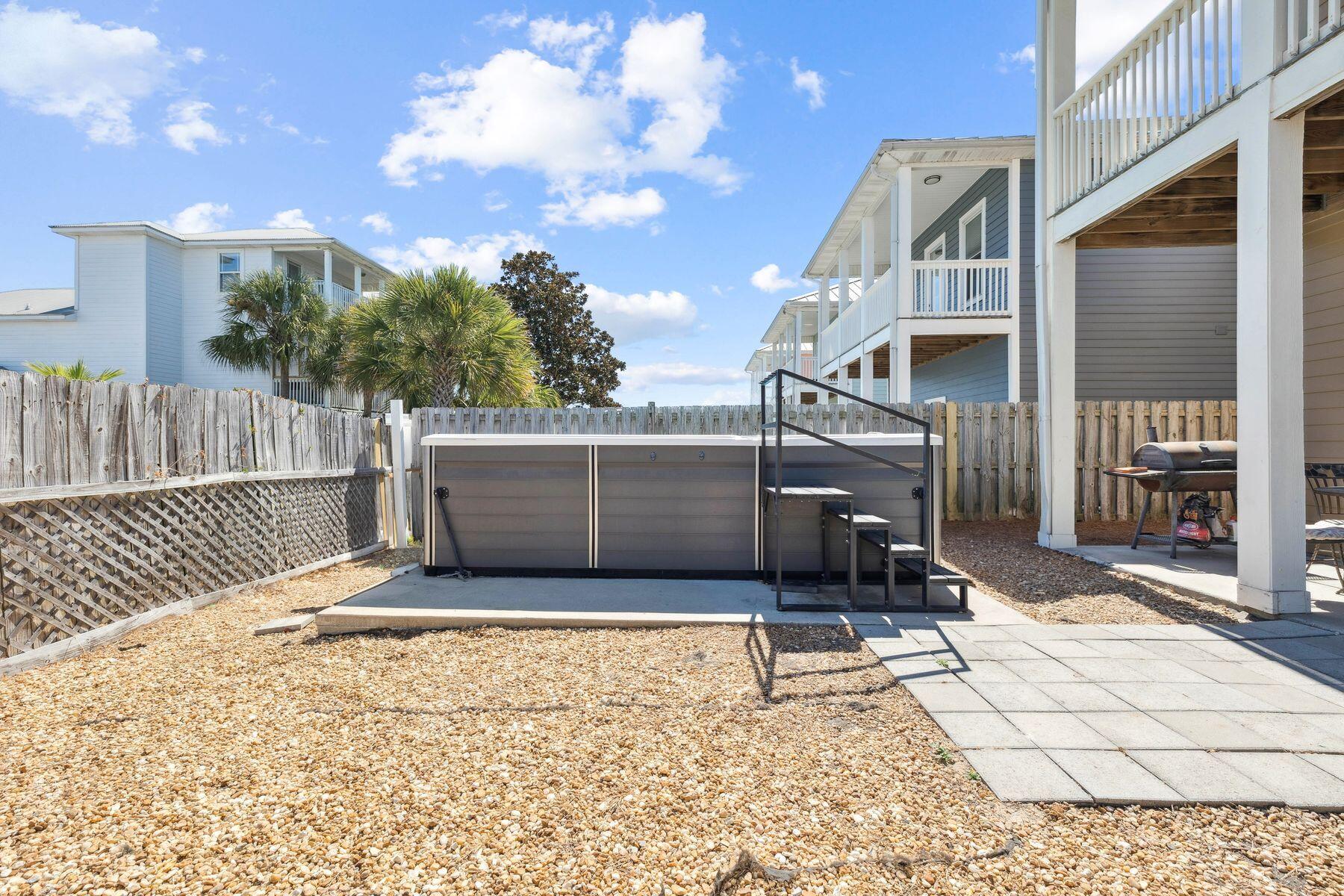 HOLIDAY BEACH UNIT 03 - Residential