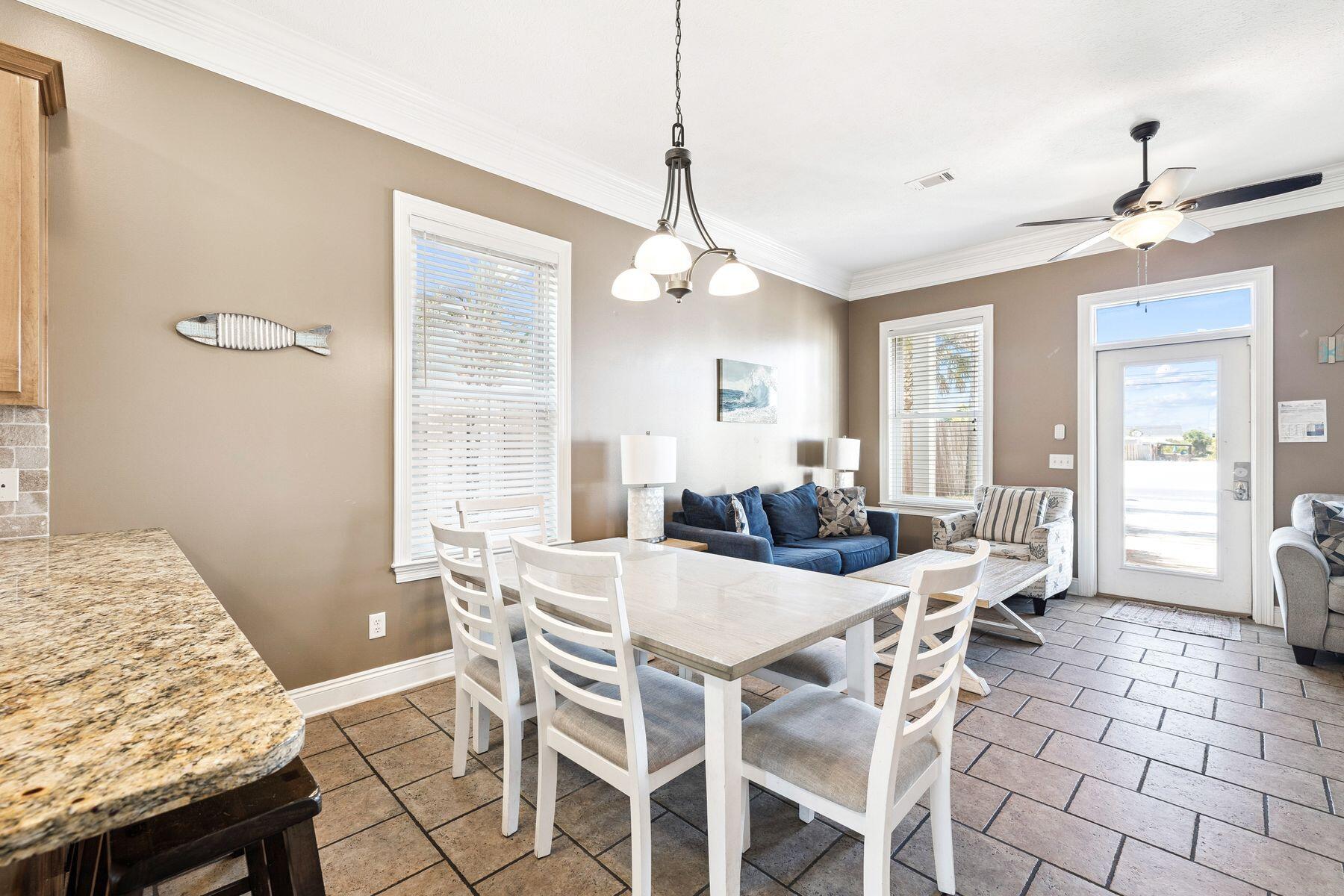 HOLIDAY BEACH UNIT 03 - Residential