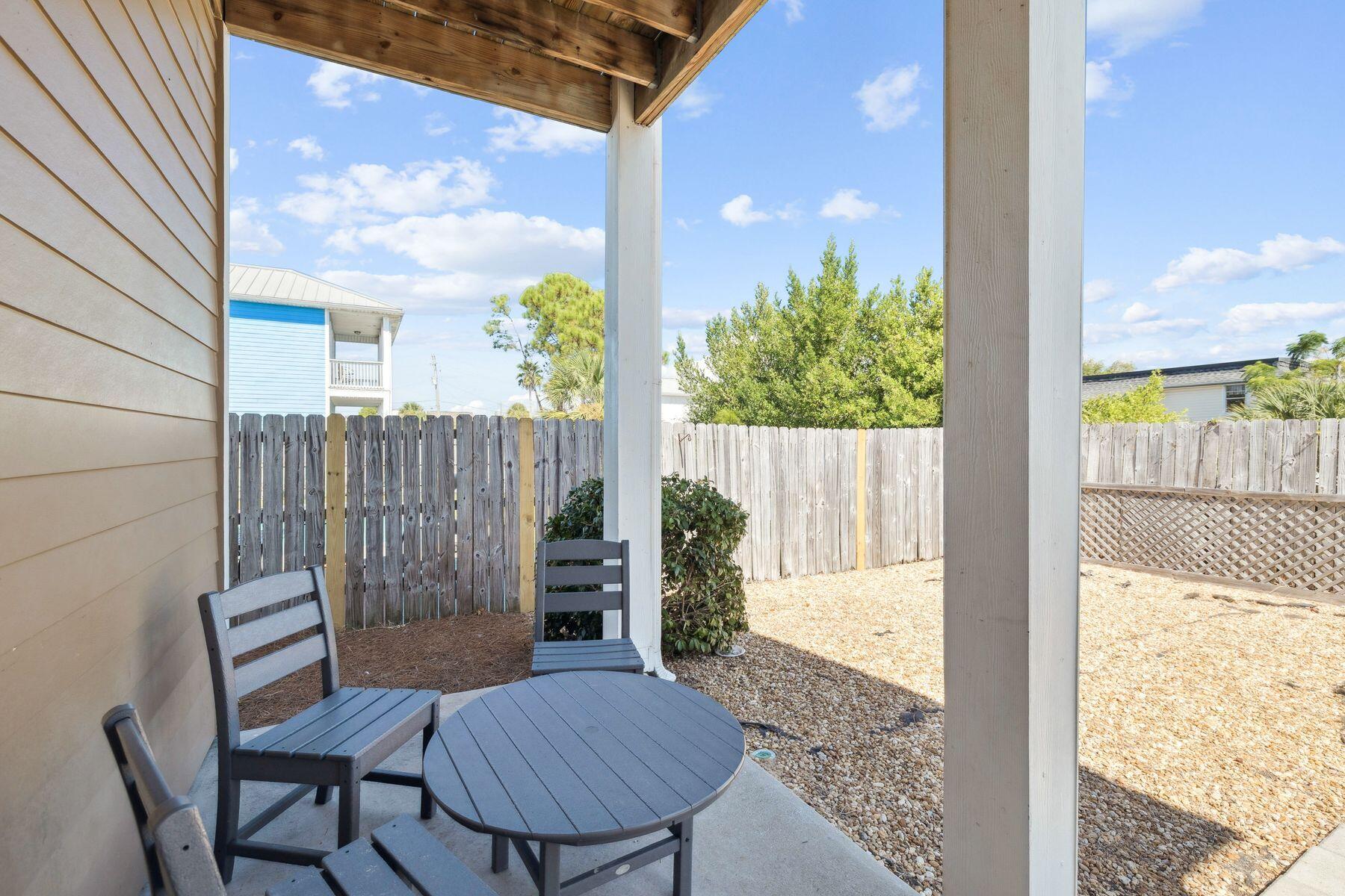 HOLIDAY BEACH UNIT 03 - Residential