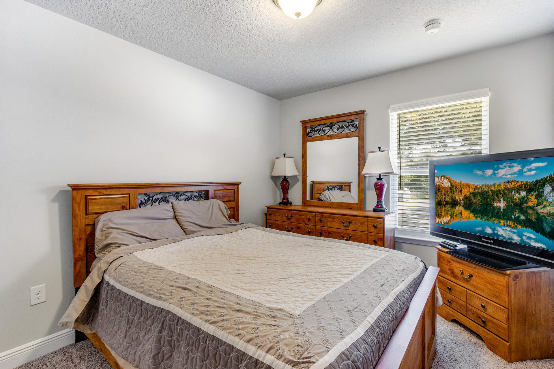 SAUFLEY FIELD TOWNHOMES - Residential