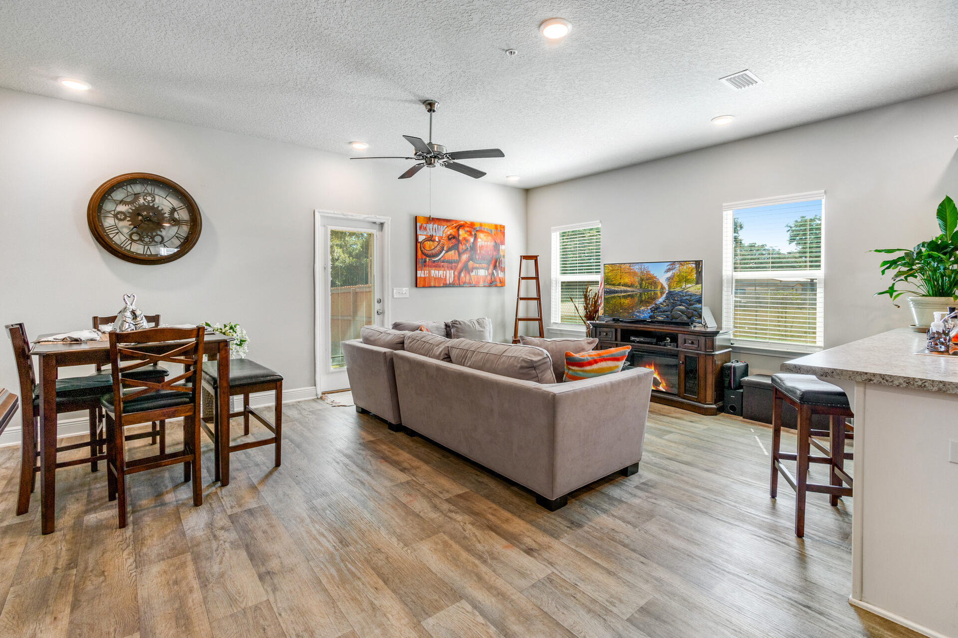 SAUFLEY FIELD TOWNHOMES - Residential