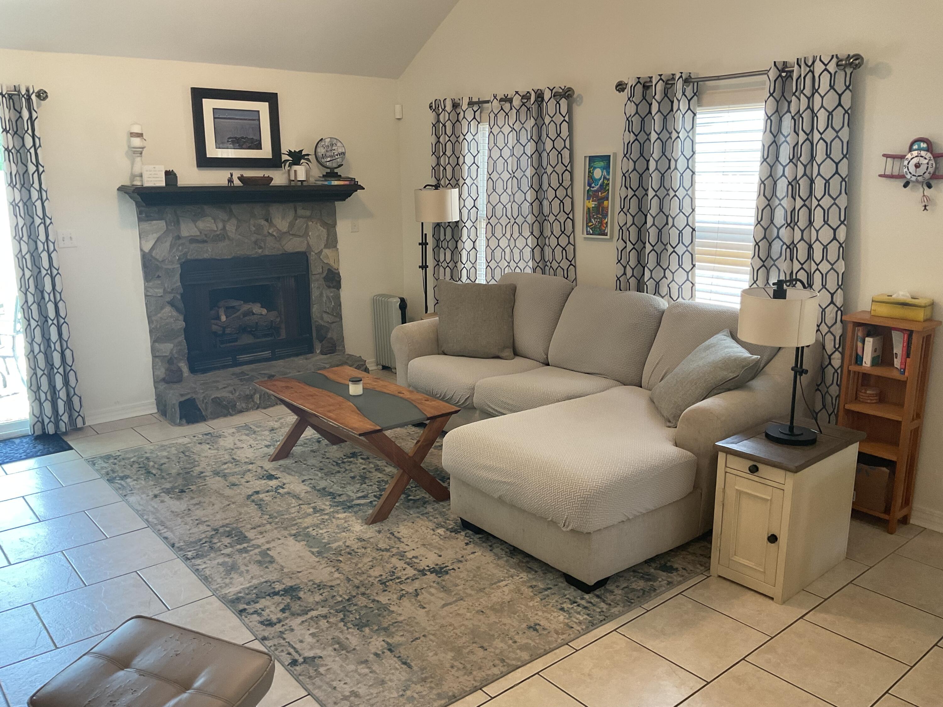 COVENTRY PARK VLG PH II - Residential Lease