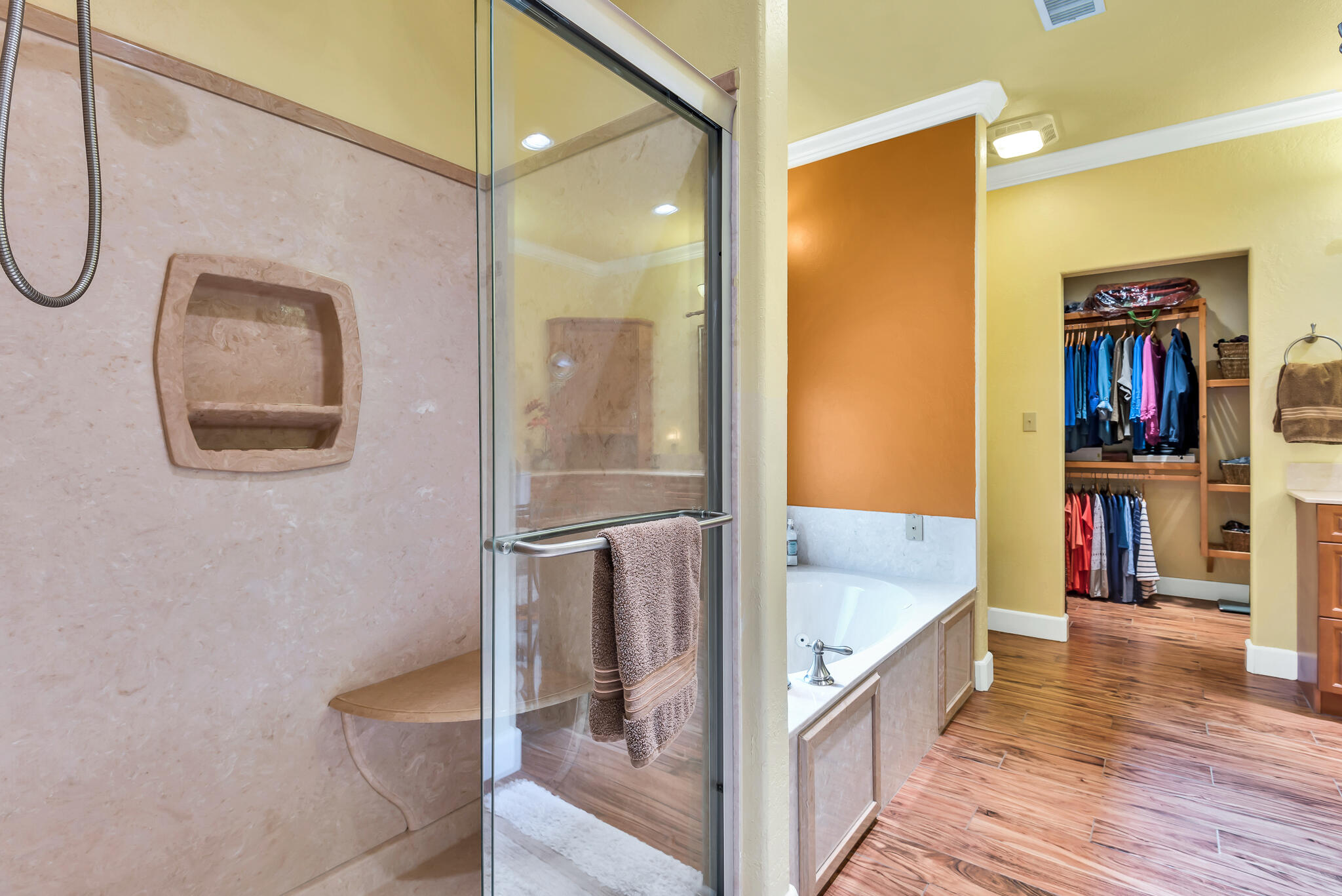 SPRING LAKE ESTATES - Residential