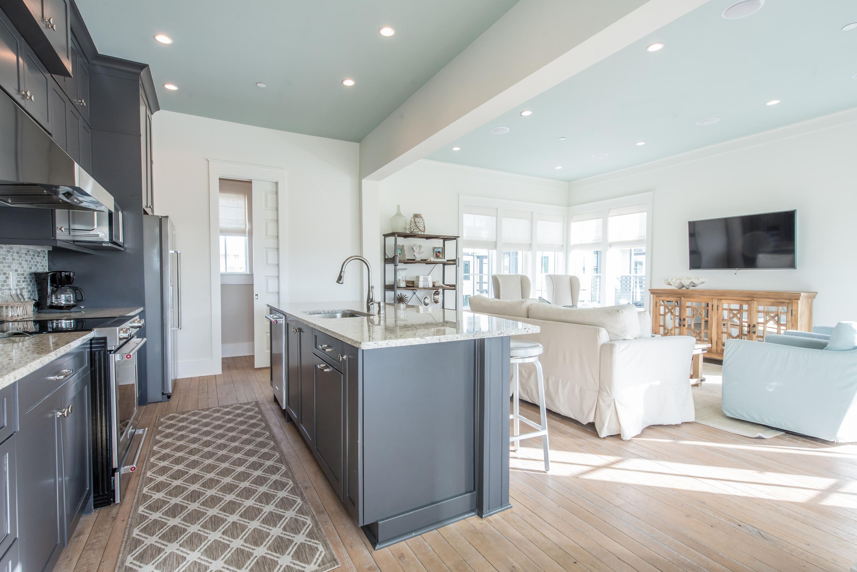 TRESCA PLACE - Residential