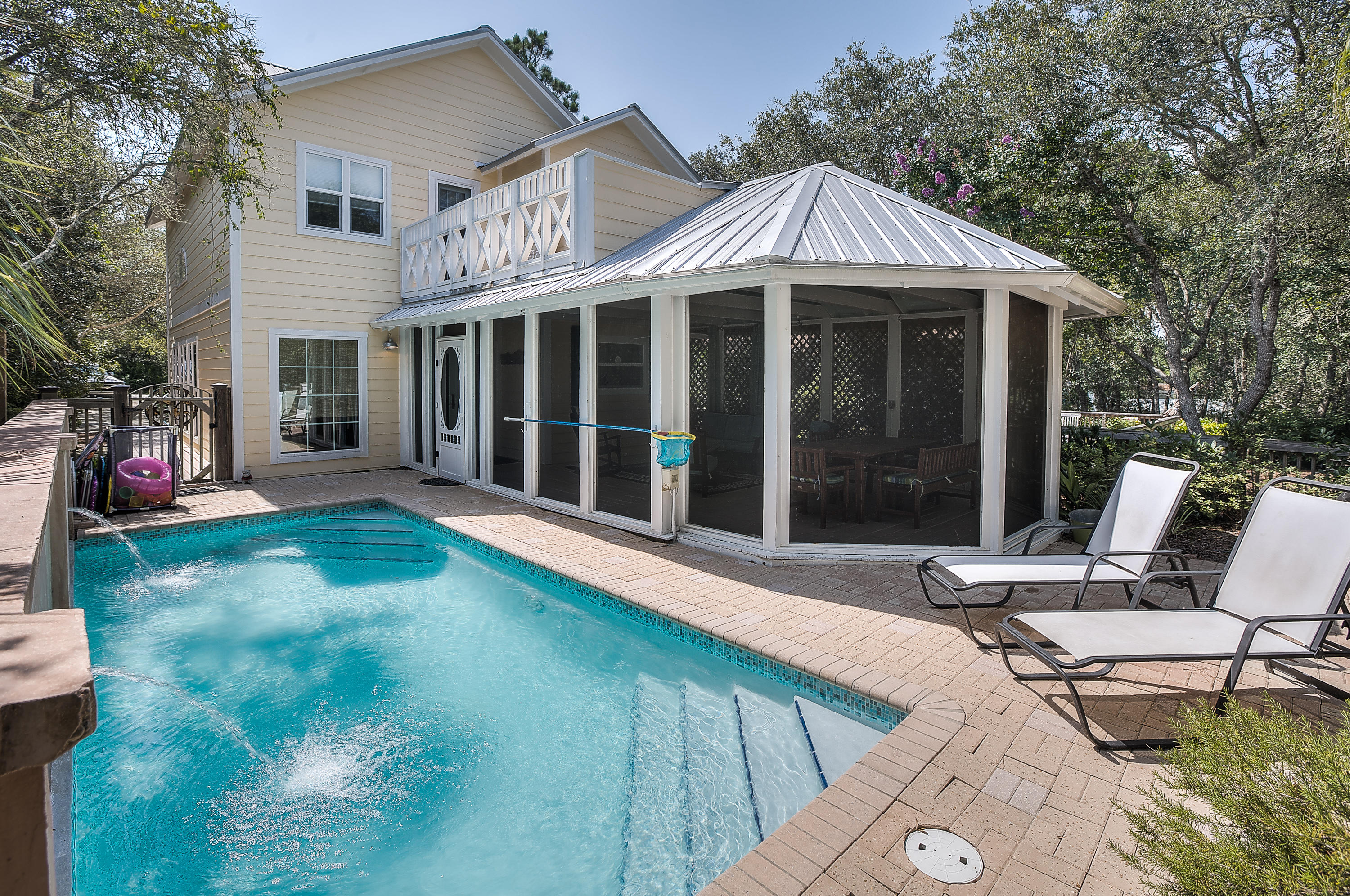 GULF SHORE MANOR - Residential