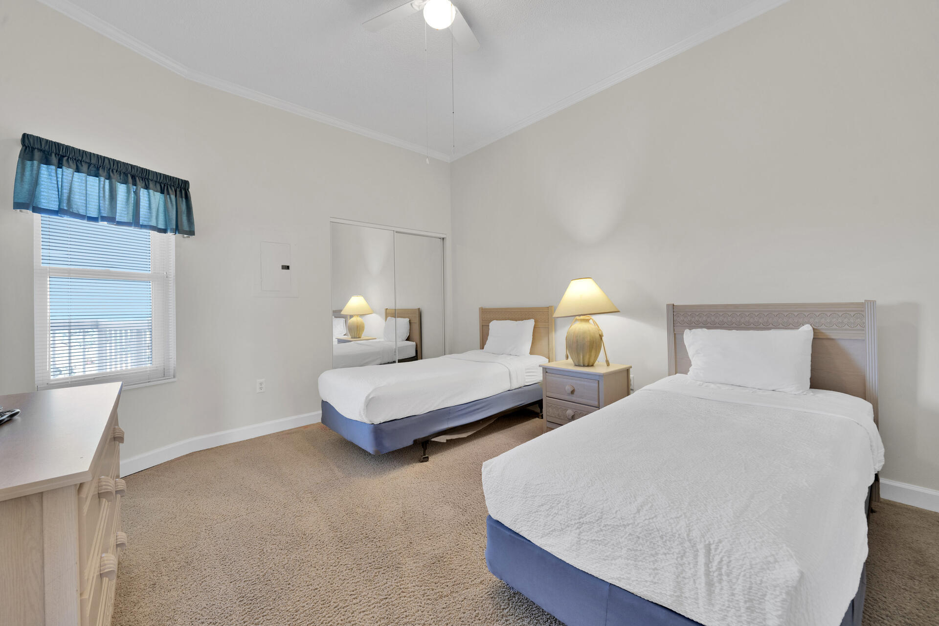 SUMMIT AT TOPS'L (THE) - Residential