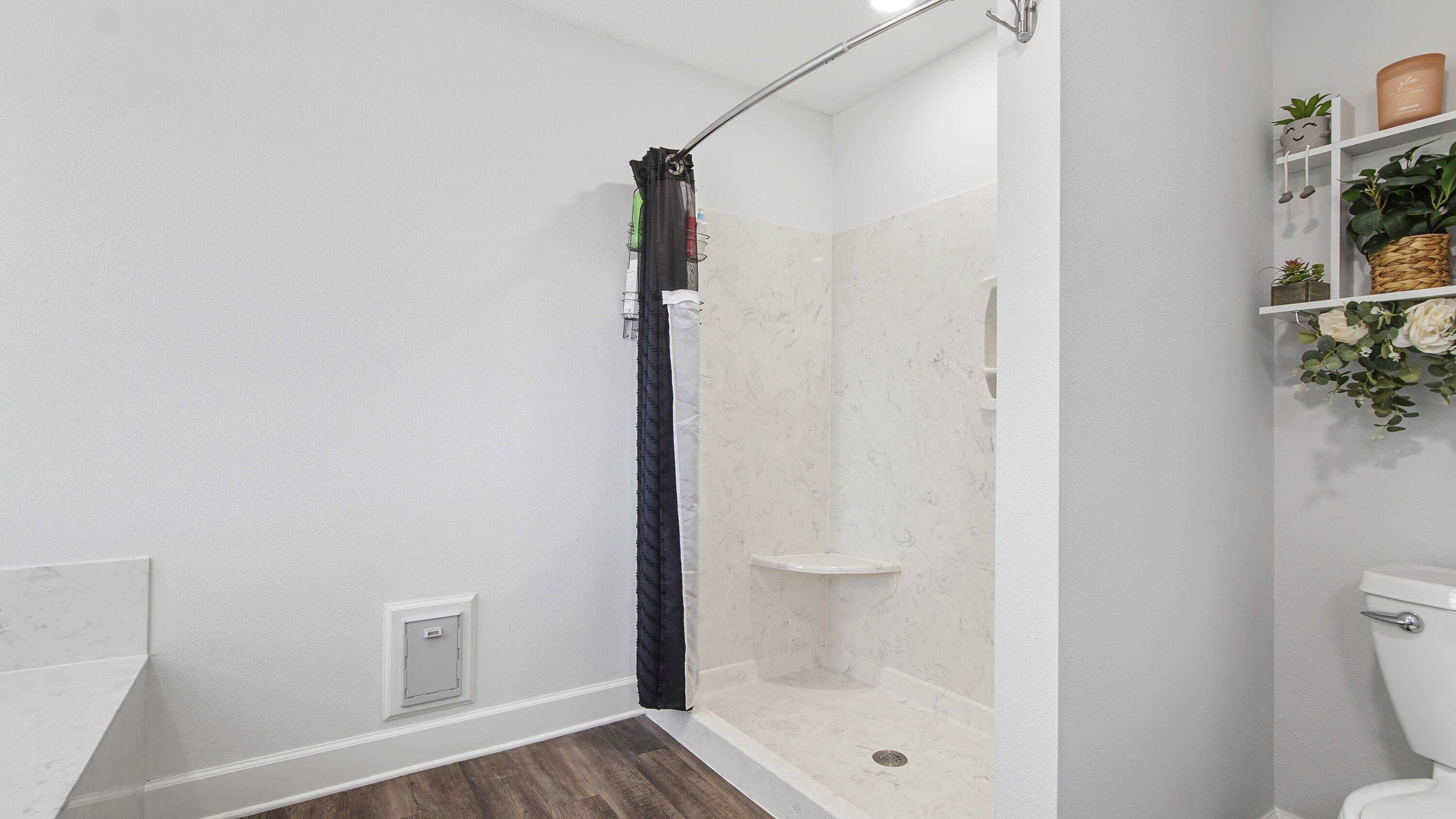 TEN LAKE ESTATES UNIT 2 - Residential