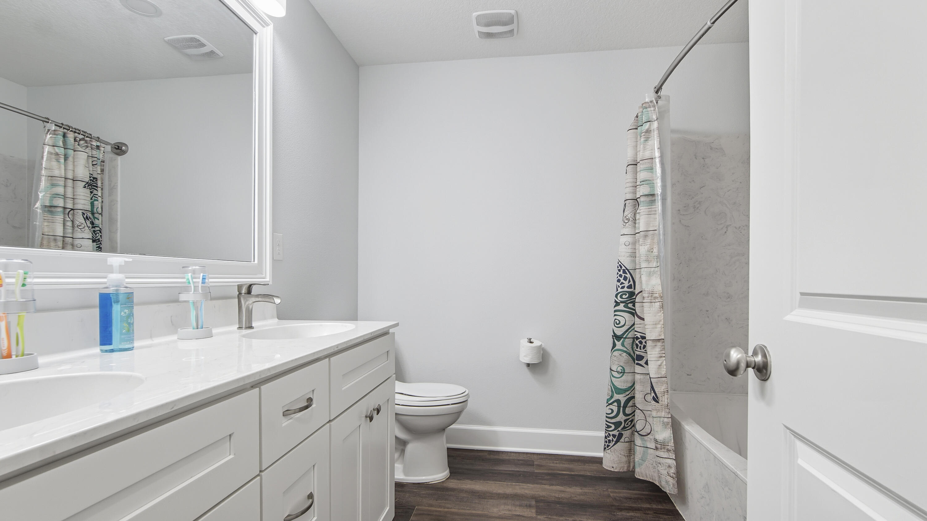 TEN LAKE ESTATES UNIT 2 - Residential