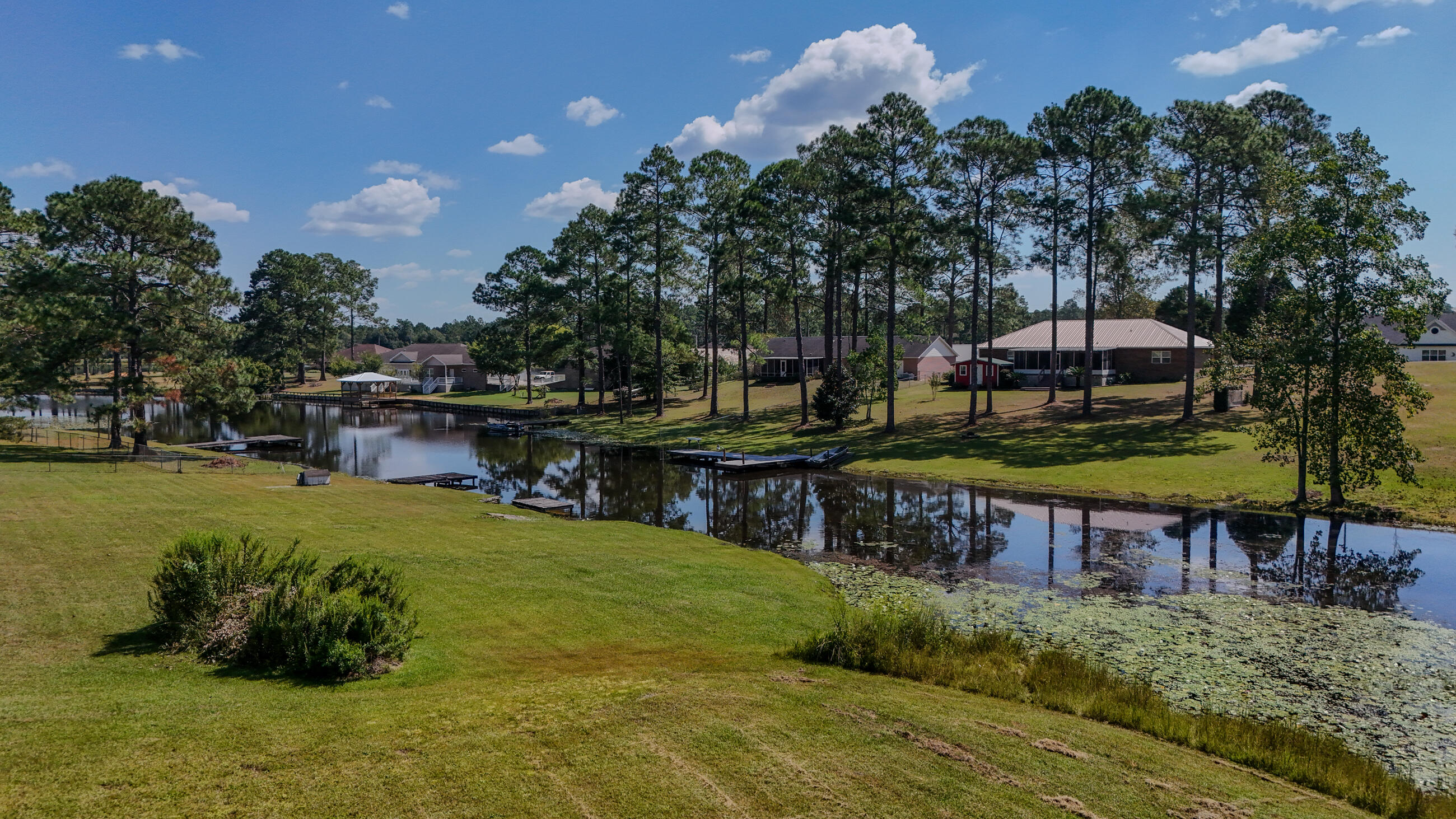 TEN LAKE ESTATES UNIT 2 - Residential