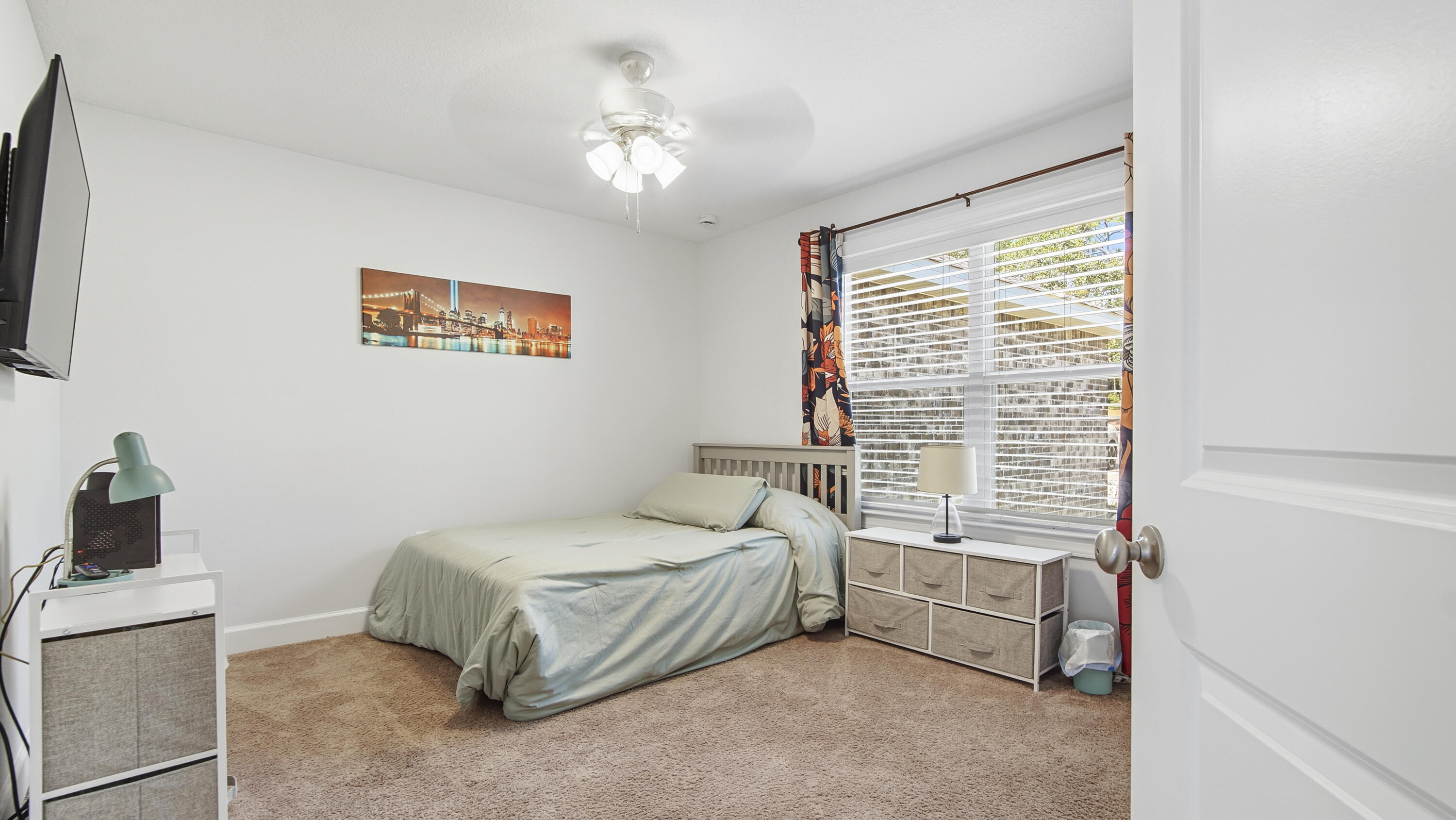 TEN LAKE ESTATES UNIT 2 - Residential