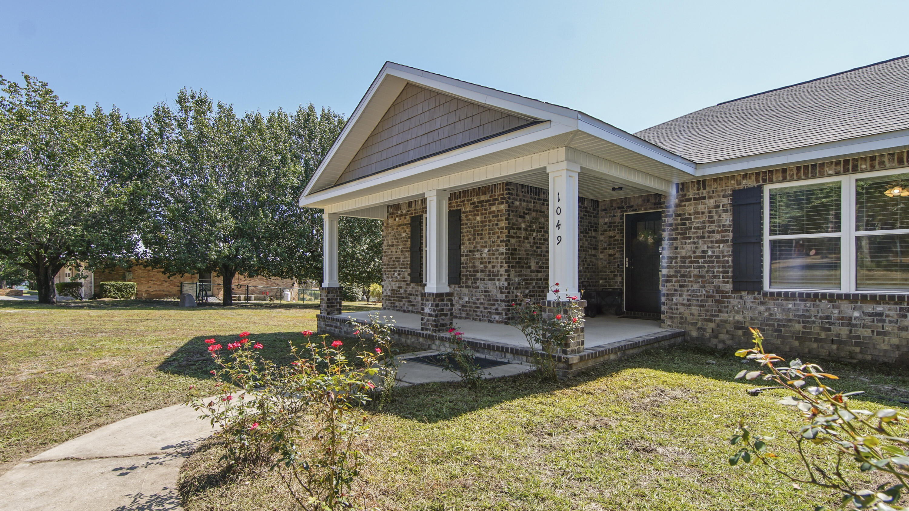 TEN LAKE ESTATES UNIT 2 - Residential