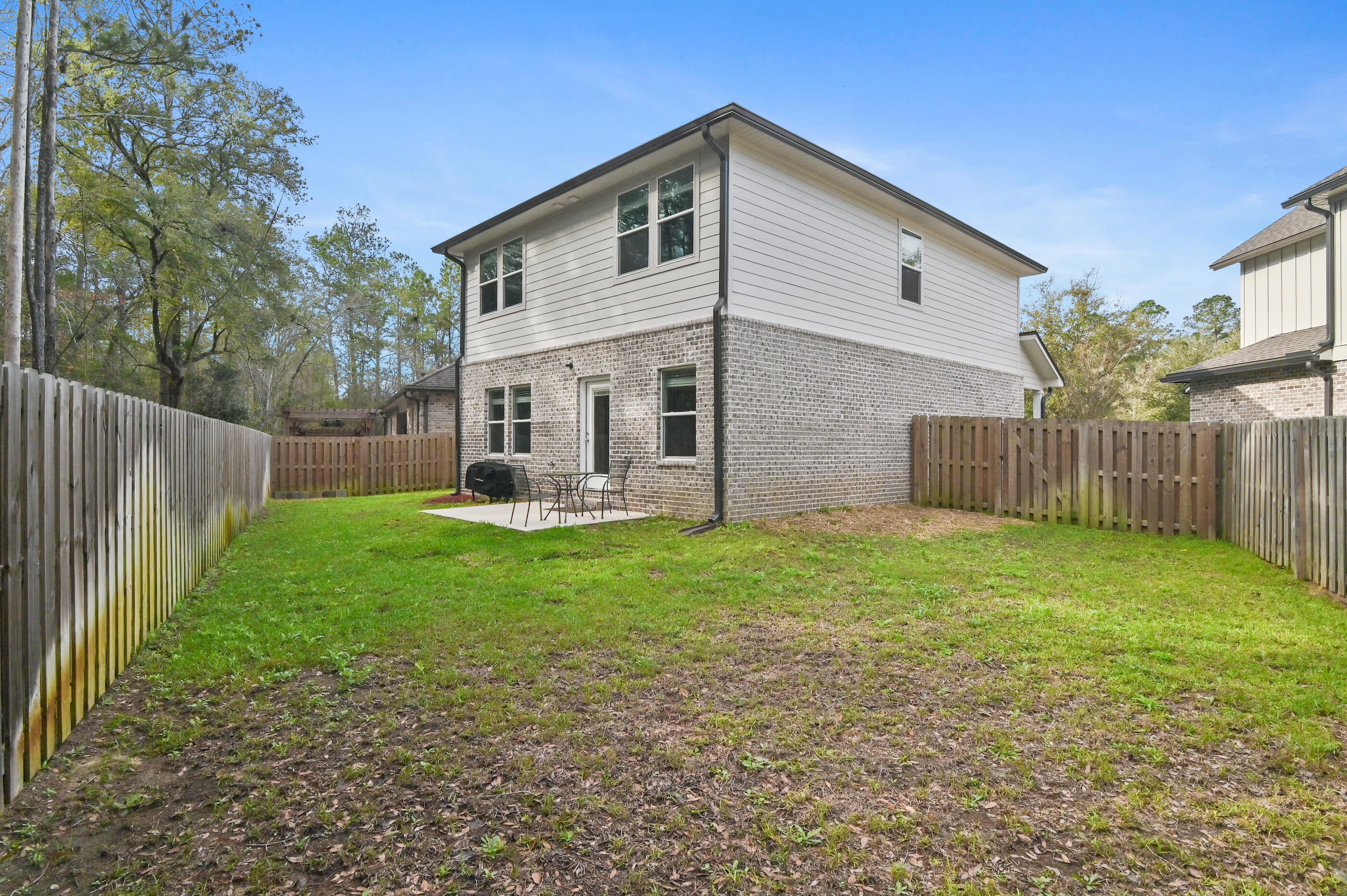 LAUREL OAKS S/D - Residential