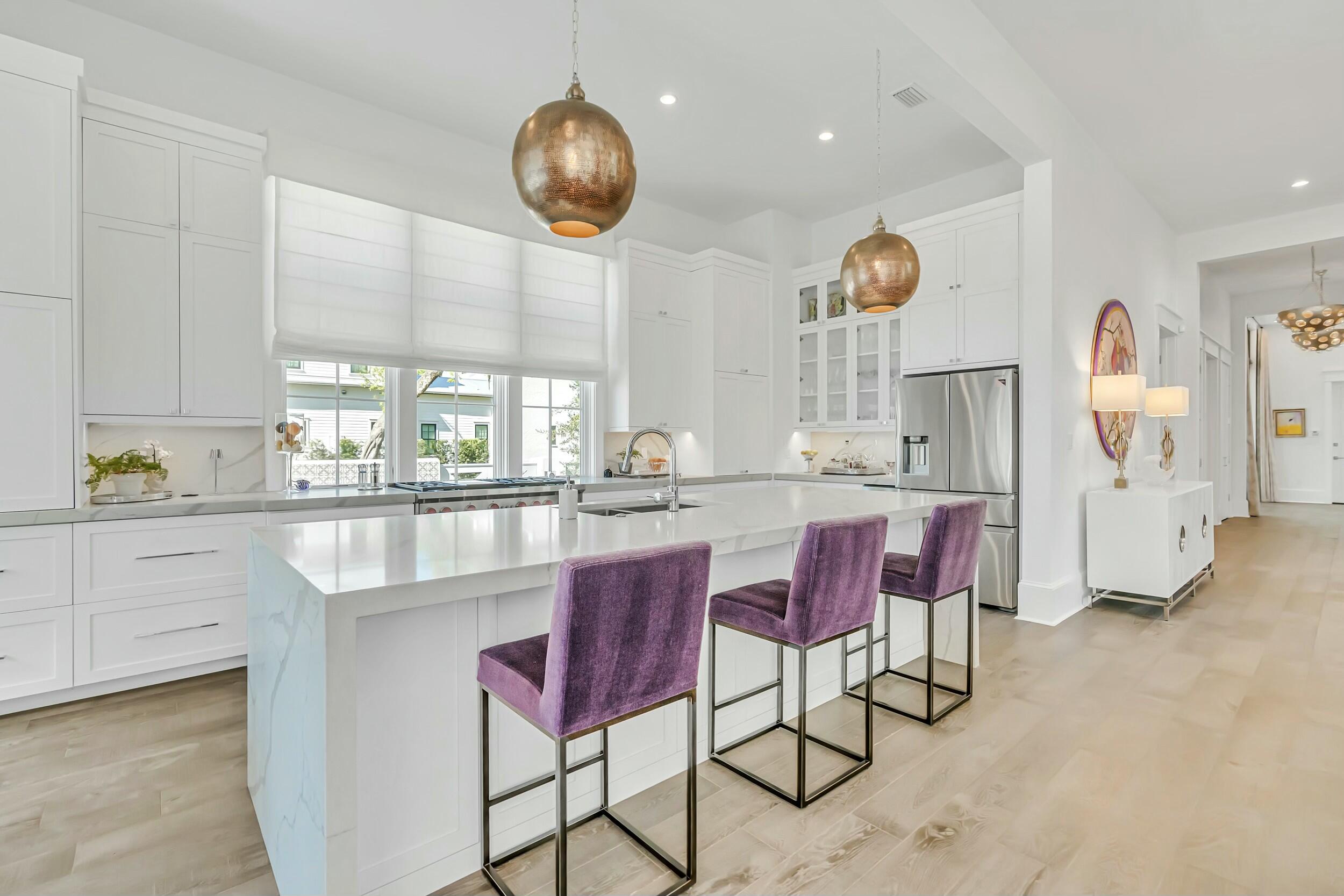 CHURCHILL OAKS - Residential