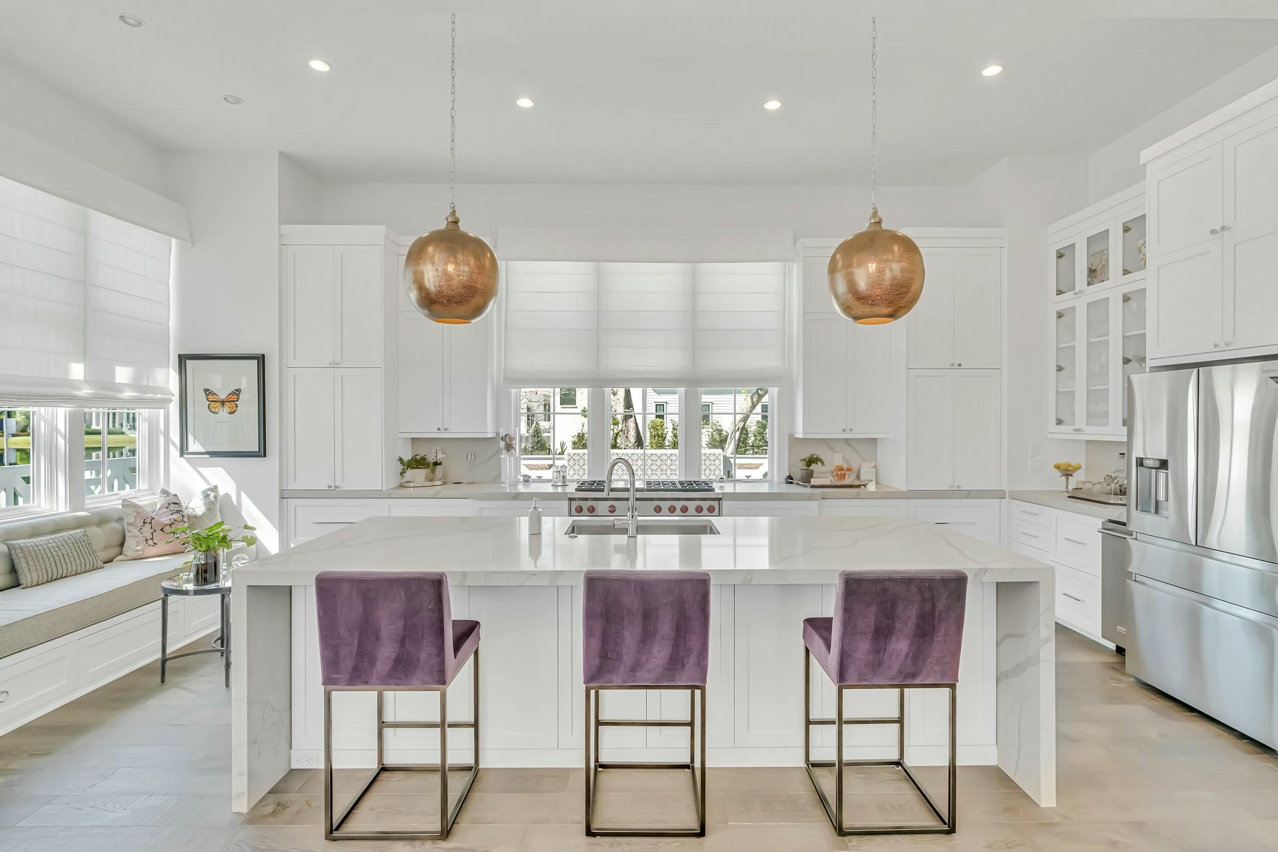 CHURCHILL OAKS - Residential