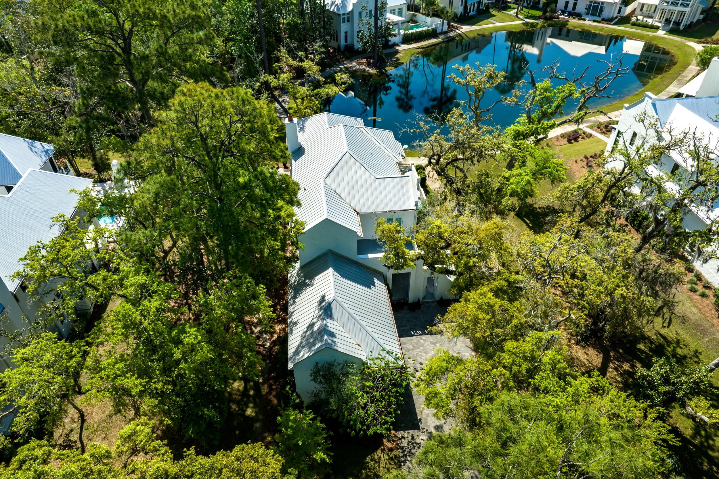 CHURCHILL OAKS - Residential