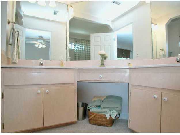 MARINERS COVE - Residential Lease