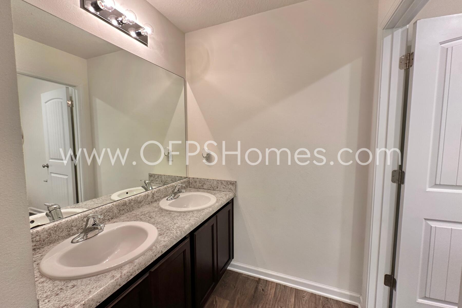 Fanning Bayou Phase 5 - Residential Lease