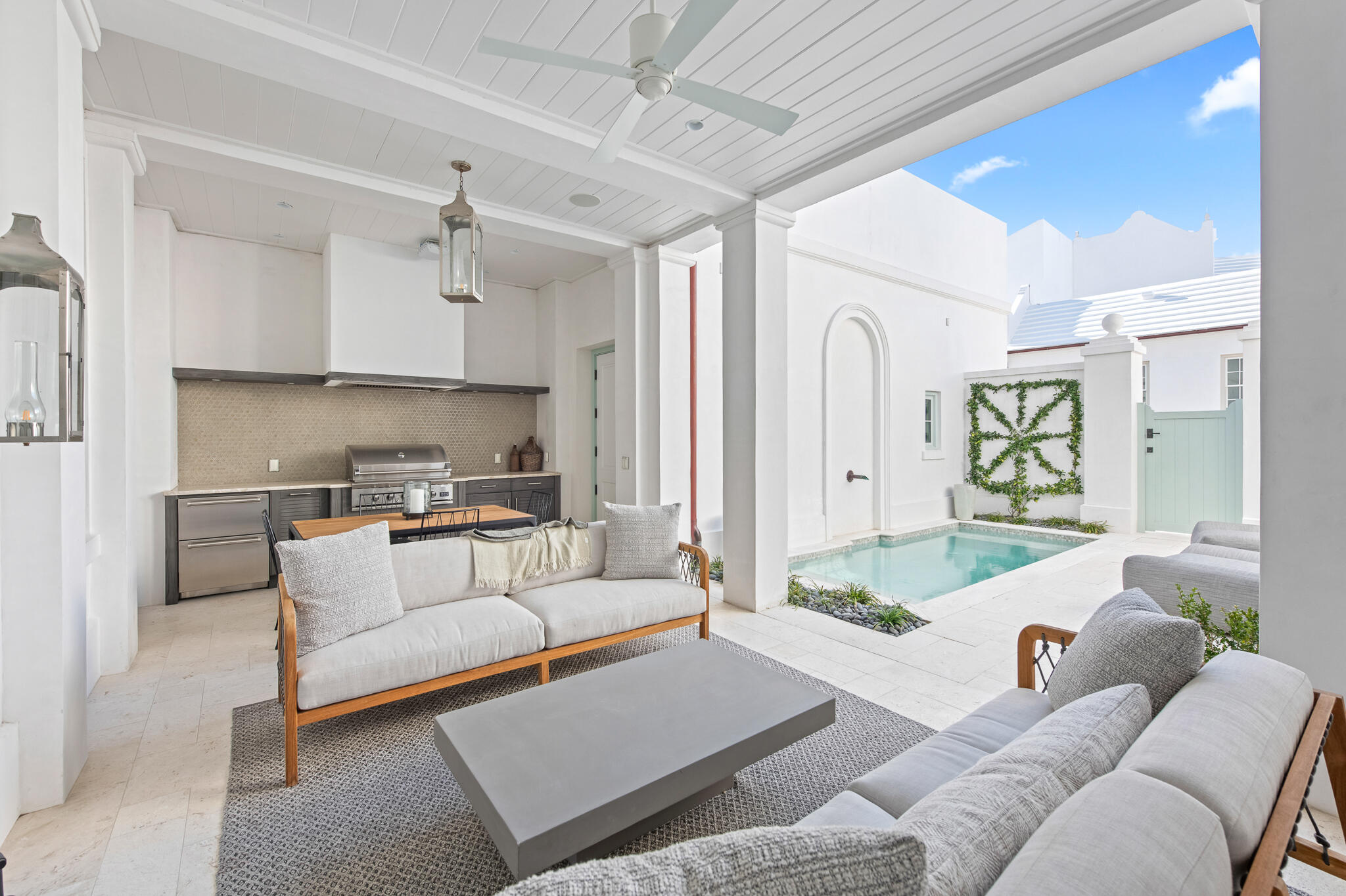 ALYS BEACH - Residential