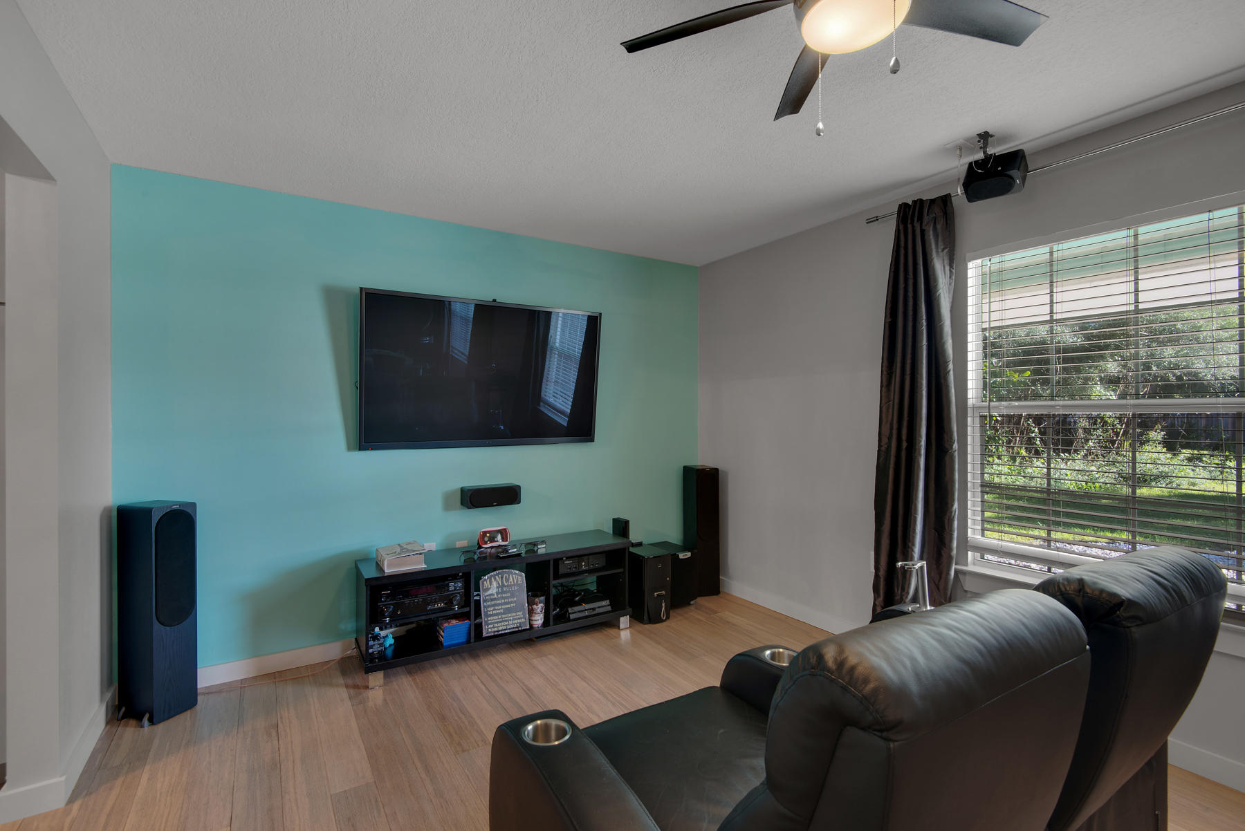 PALM ESTATES UNIT 1 - Residential