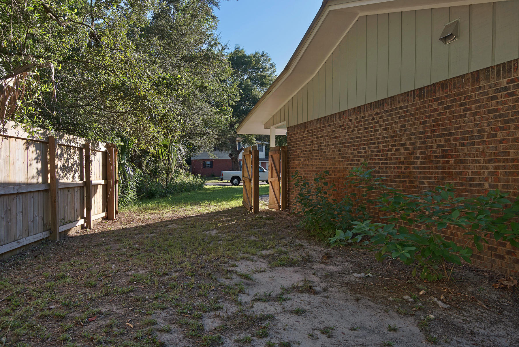 PALM ESTATES UNIT 1 - Residential