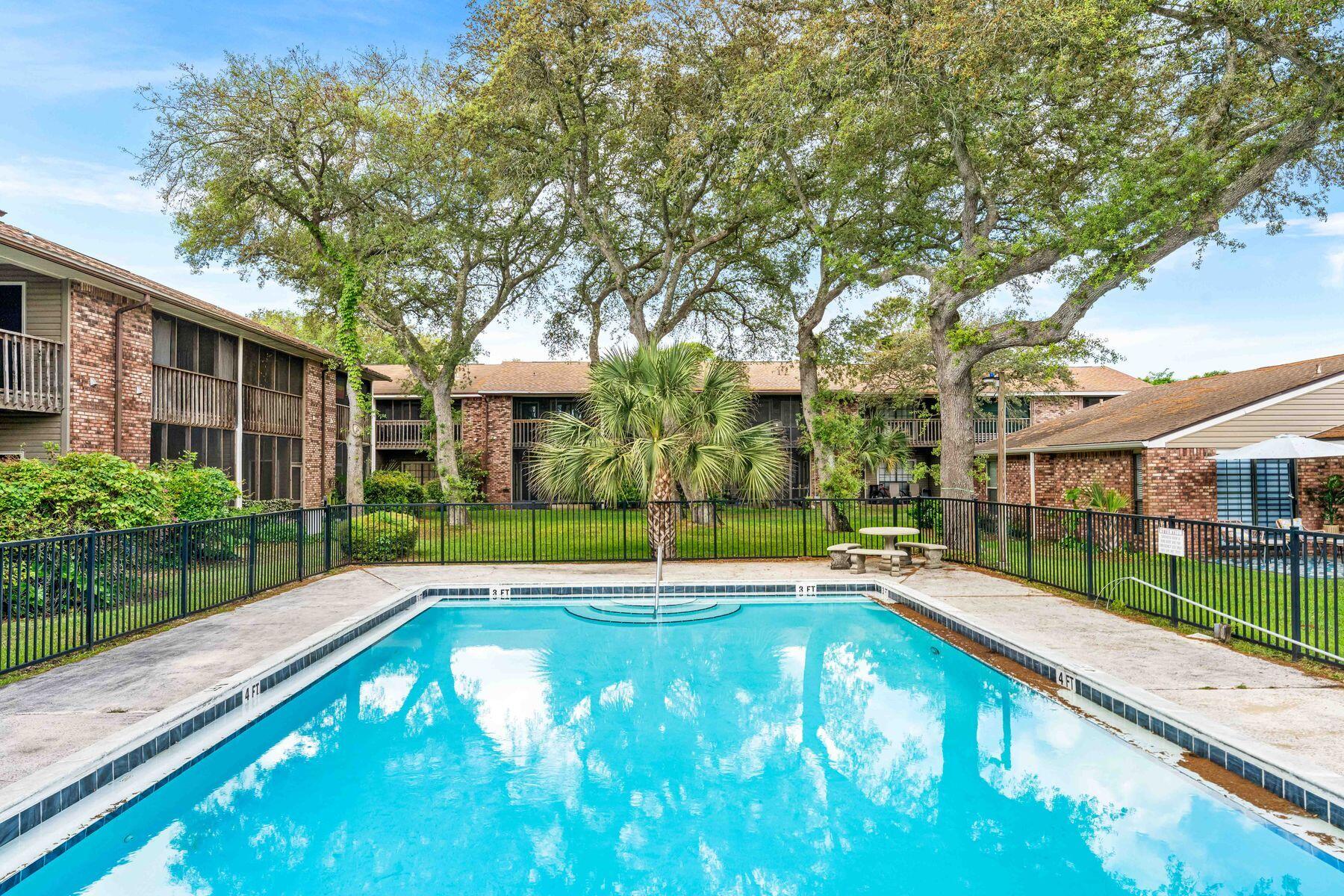 GARDEN VILLAS PH 1 - Residential