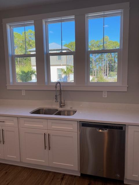 LIGHTHOUSE POINTE - Residential