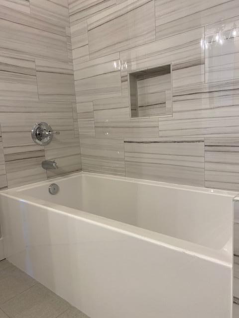 LIGHTHOUSE POINTE - Residential