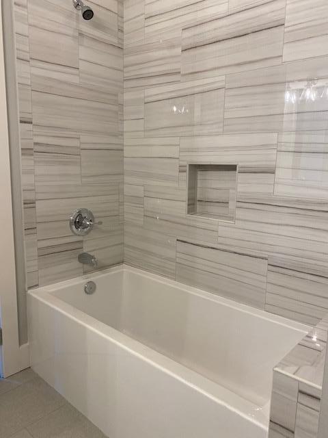 LIGHTHOUSE POINTE - Residential