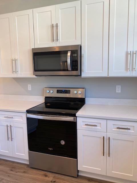 LIGHTHOUSE POINTE - Residential