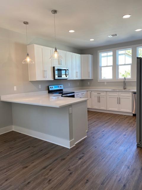 LIGHTHOUSE POINTE - Residential