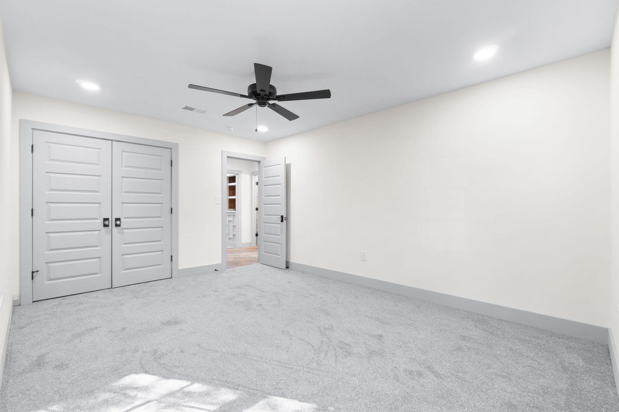 VALPARAISO SHORES - Residential