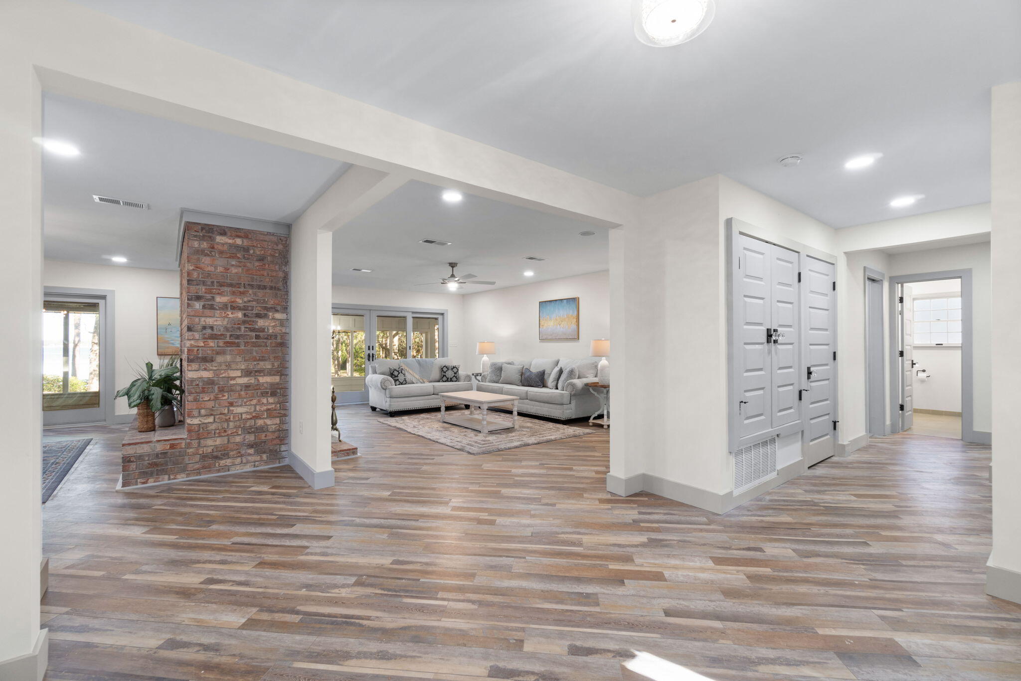 VALPARAISO SHORES - Residential