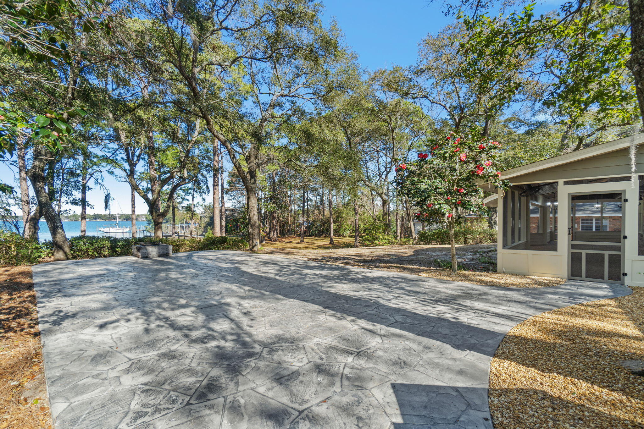 VALPARAISO SHORES - Residential