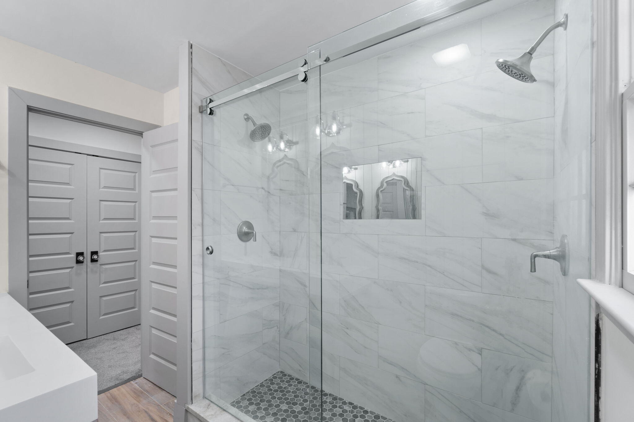 VALPARAISO SHORES - Residential