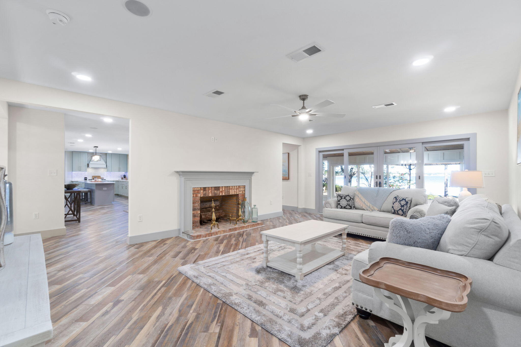 VALPARAISO SHORES - Residential