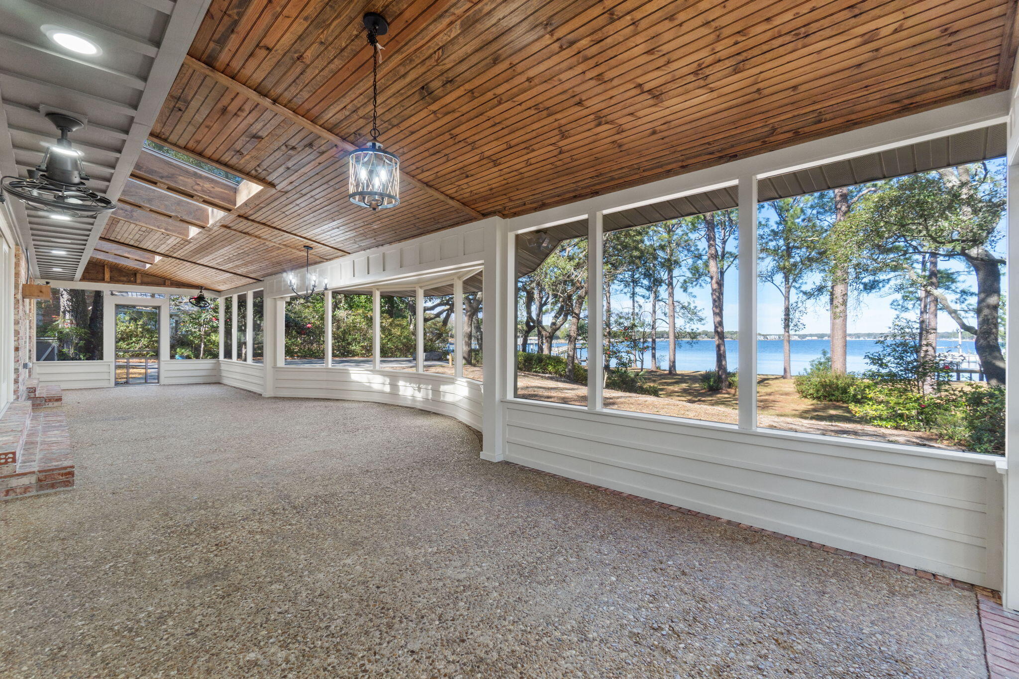 VALPARAISO SHORES - Residential