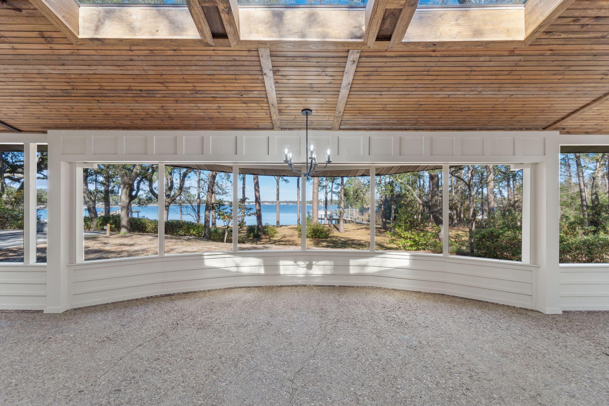 VALPARAISO SHORES - Residential