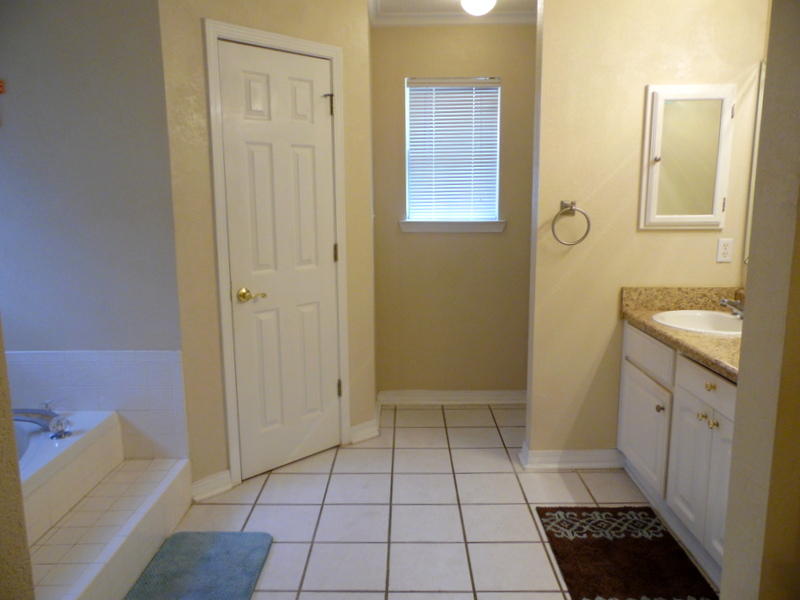 BISCAYNE POINTE - Residential