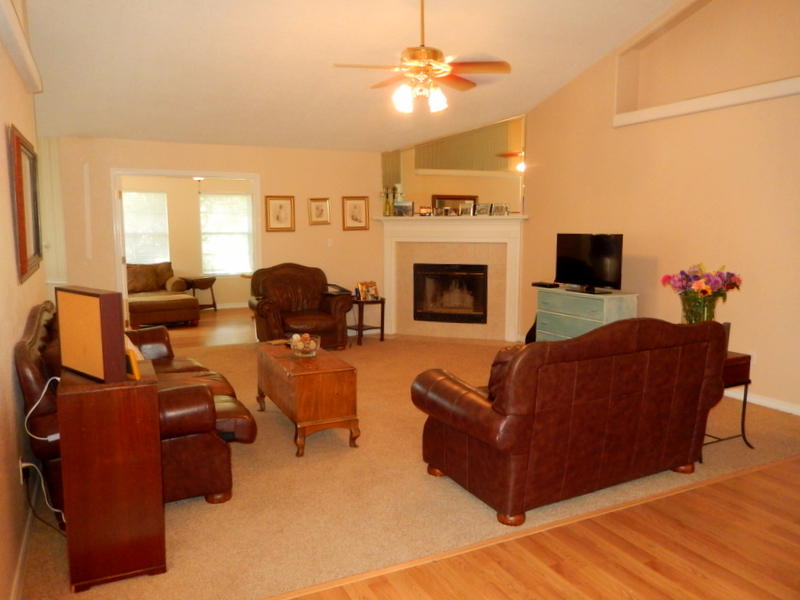 BISCAYNE POINTE - Residential