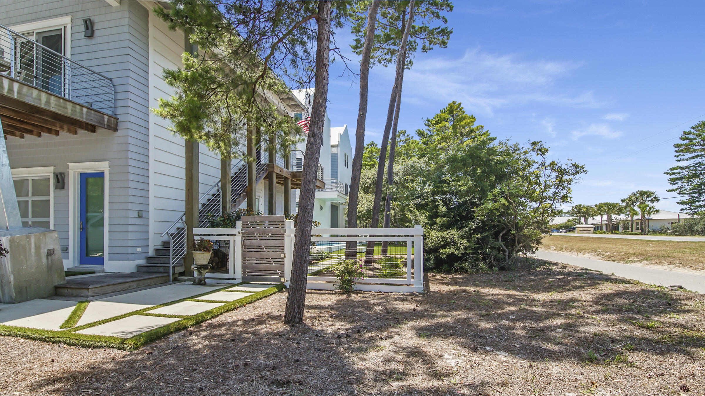 NO RECORDED SUBDIVISION - Residential