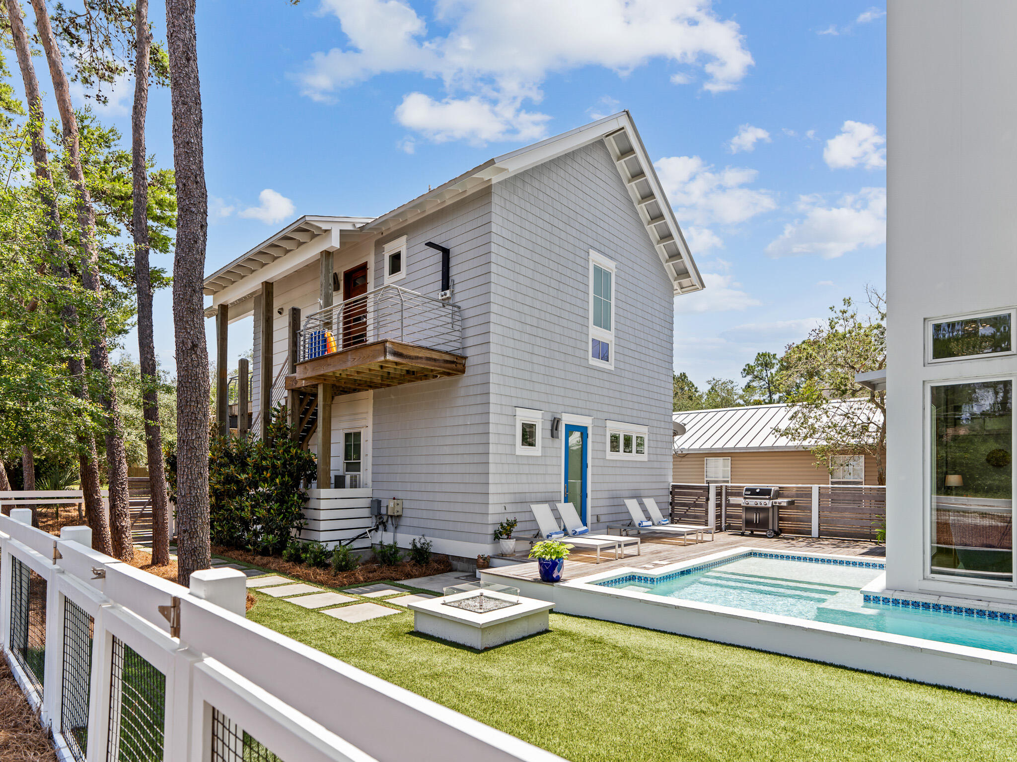 NO RECORDED SUBDIVISION - Residential