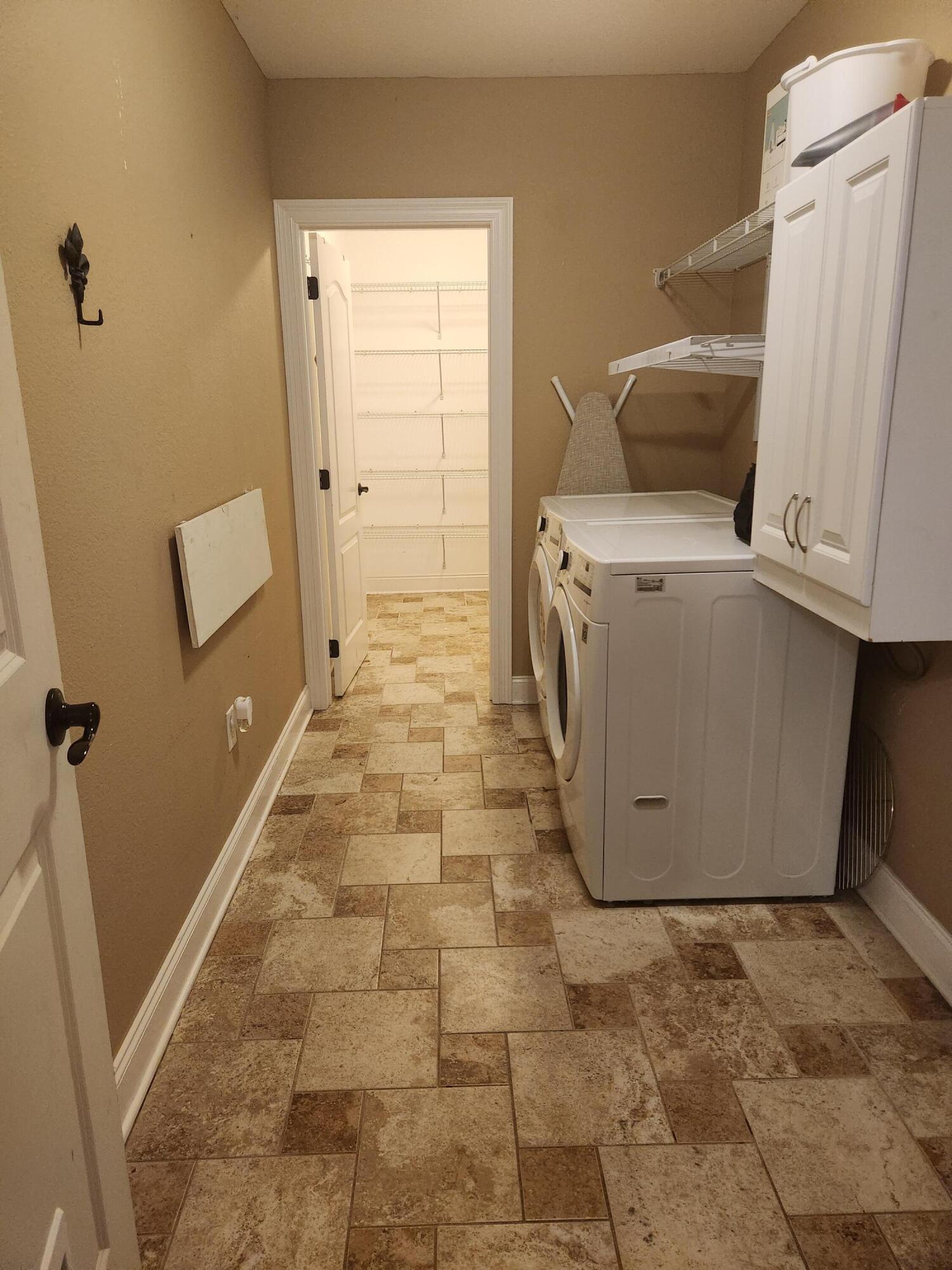 SANTASIA PARK - Residential Lease